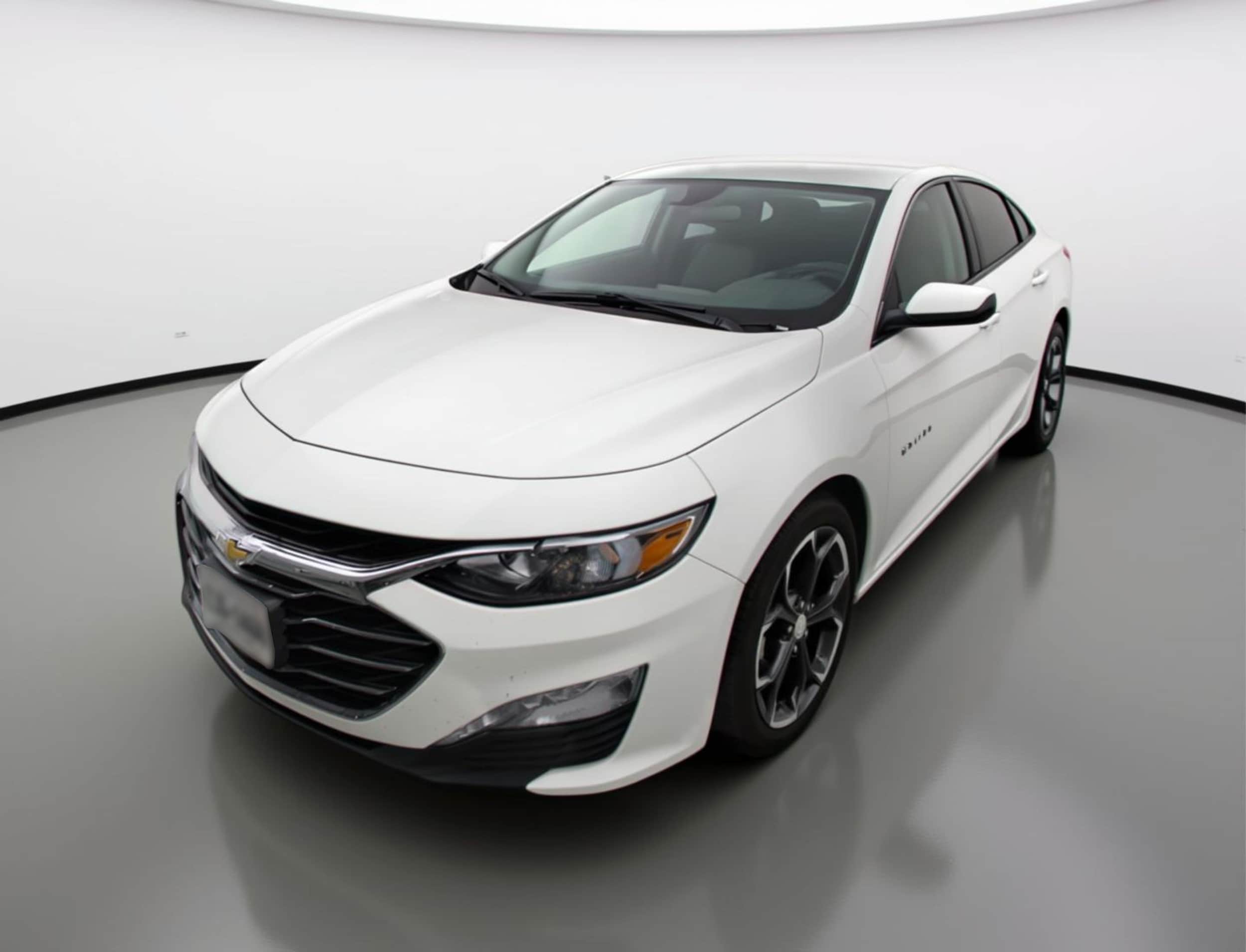 Thumbnail: 2024 Chevrolet Malibu - 3