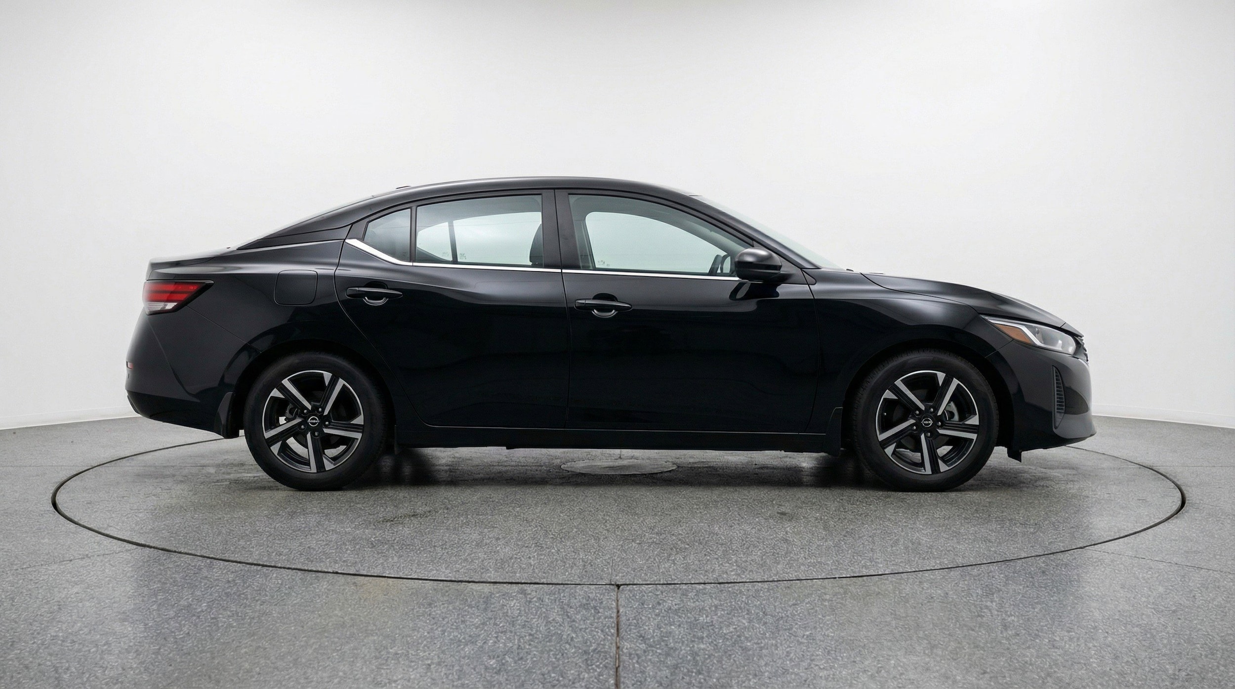 Thumbnail: 2025 Nissan Sentra - 11