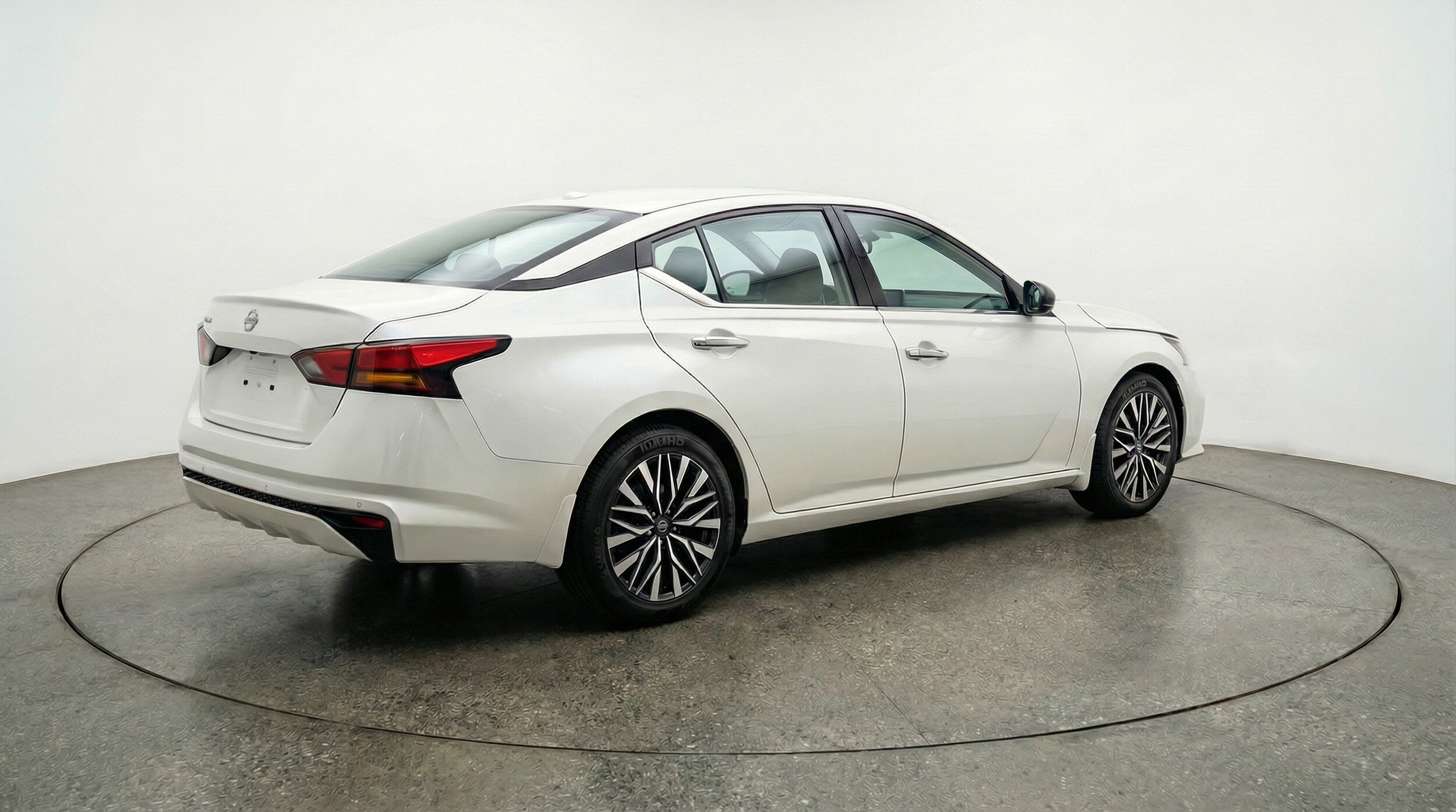 Thumbnail: 2025 Nissan Altima - 9