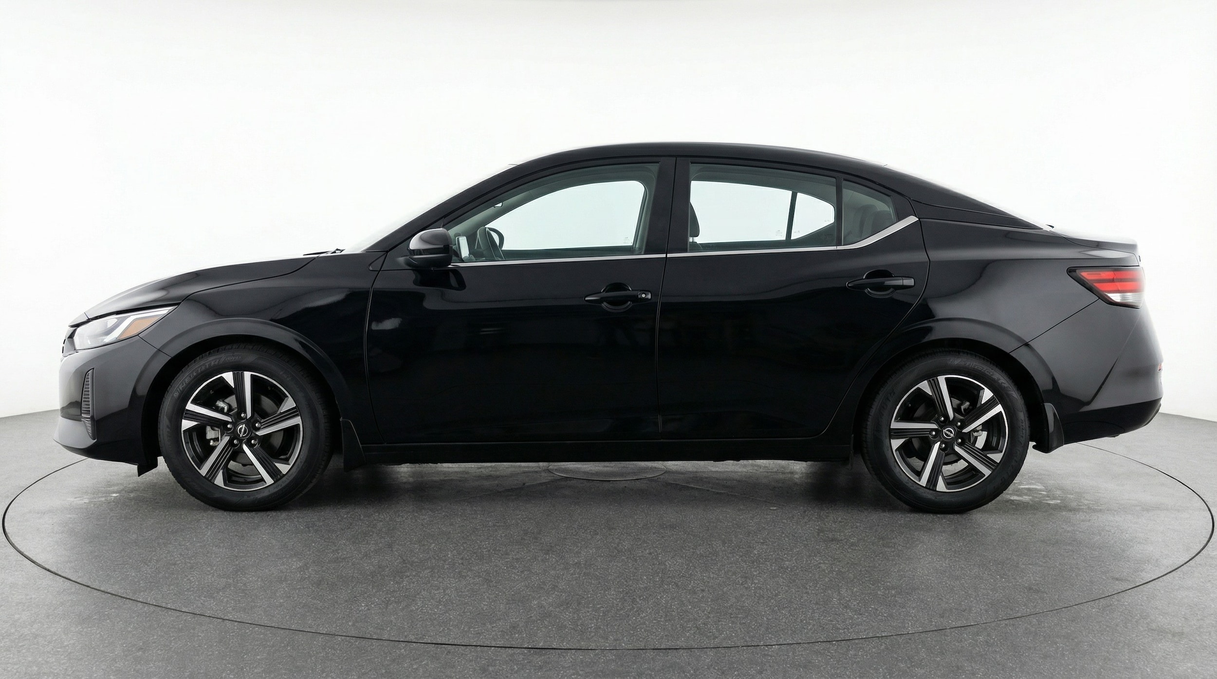 Thumbnail: 2025 Nissan Sentra - 4