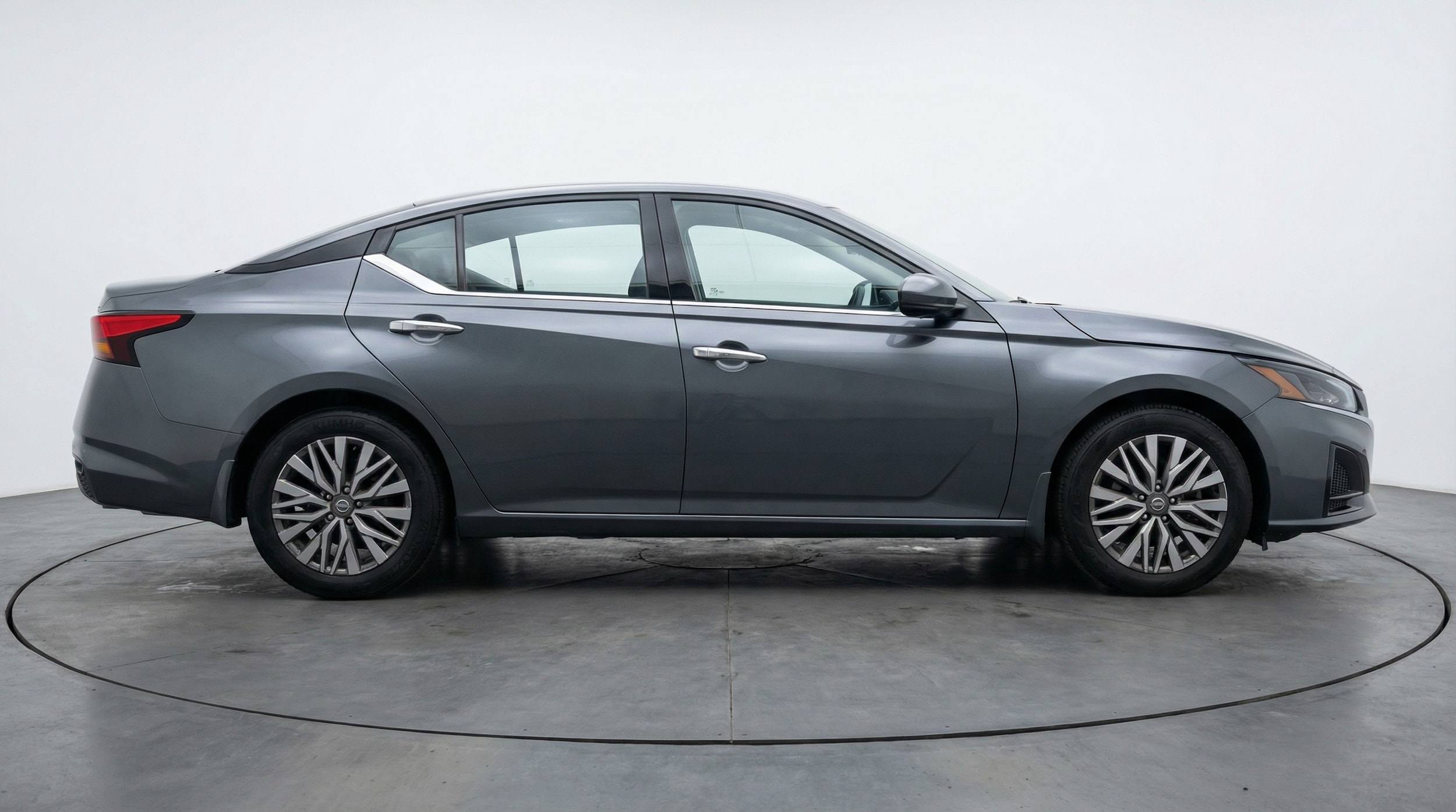 Thumbnail: 2025 Nissan Altima - 8