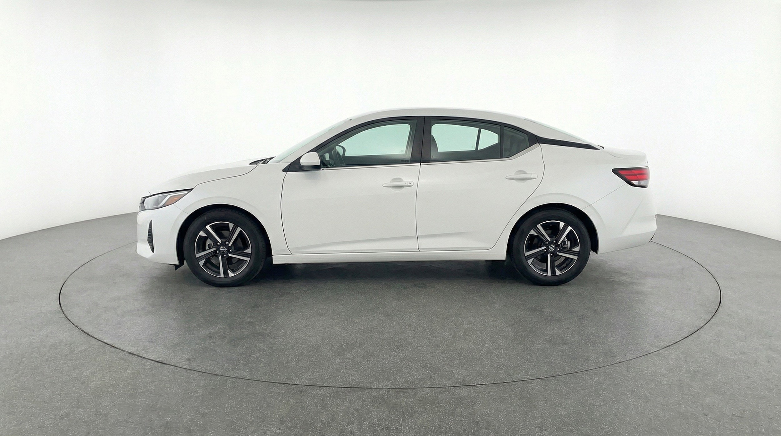 Thumbnail: 2025 Nissan Sentra - 5