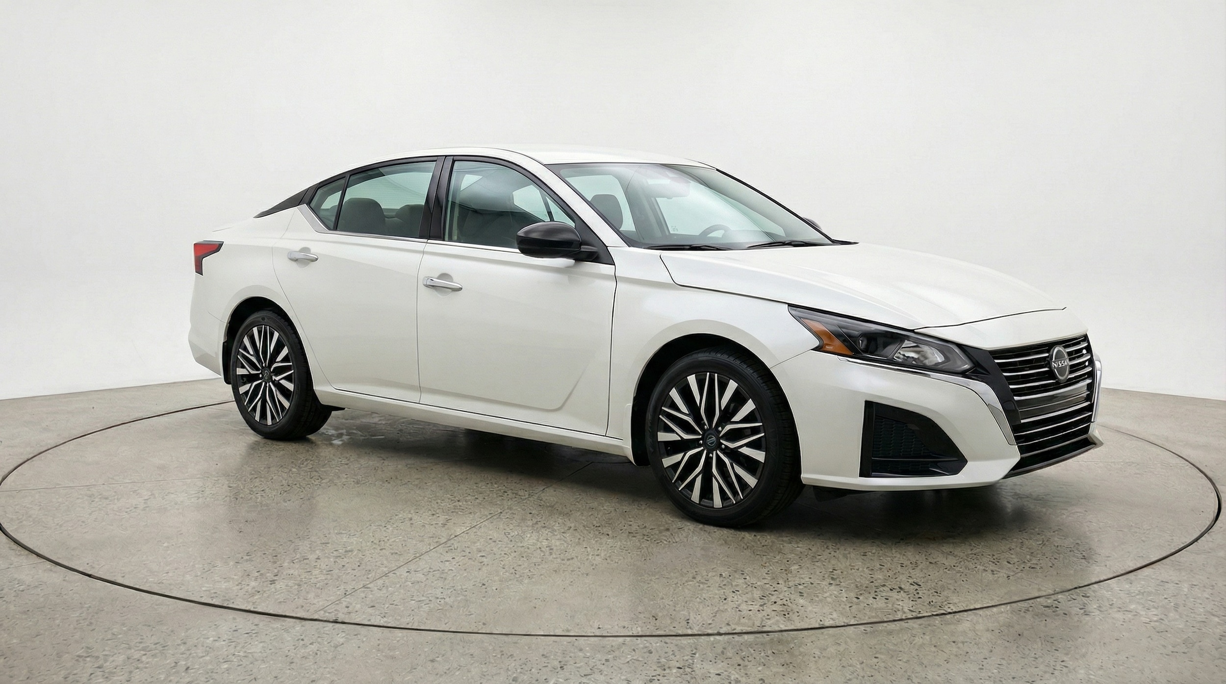 Thumbnail: 2025 Nissan Altima - 1