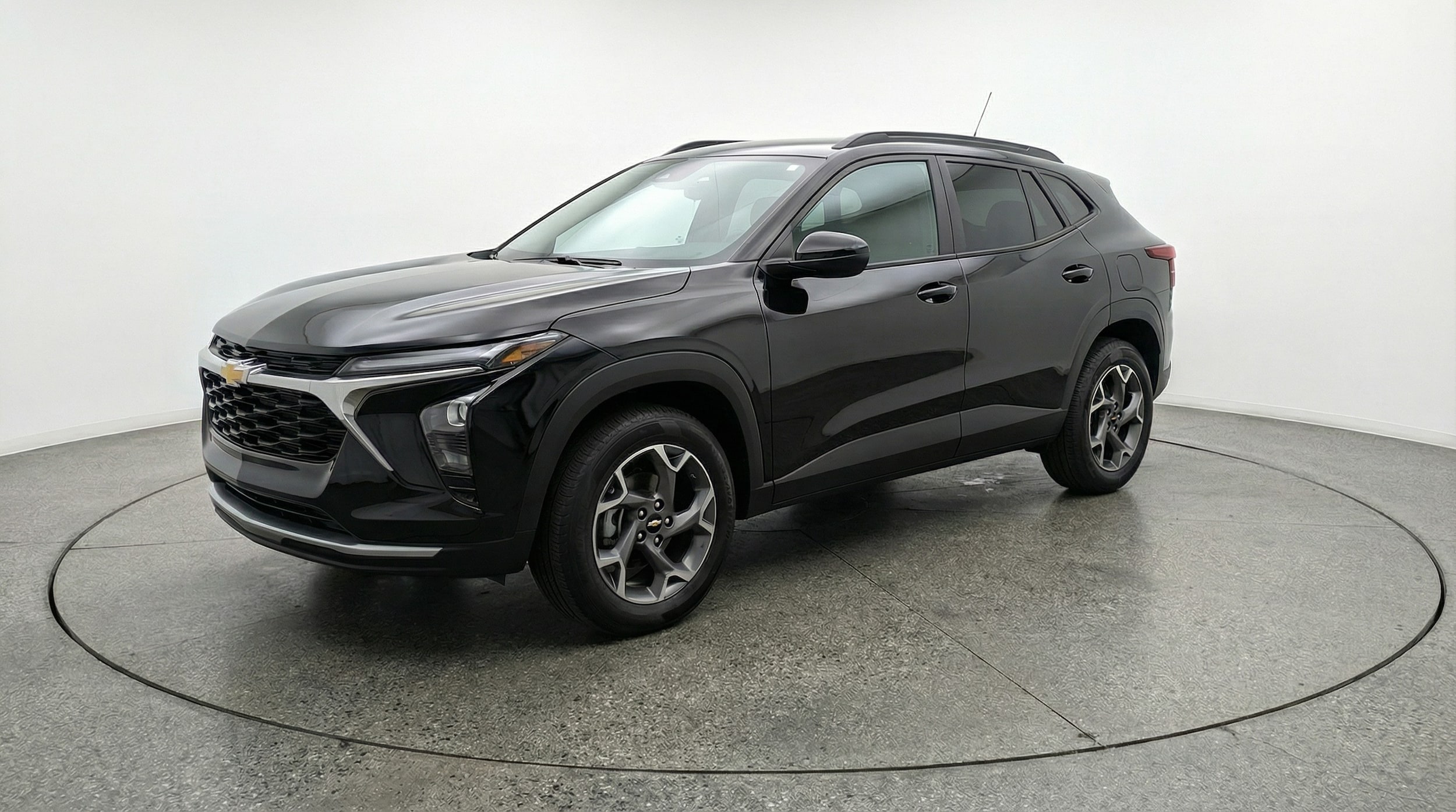 Thumbnail: 2025 Chevrolet Trax - 3