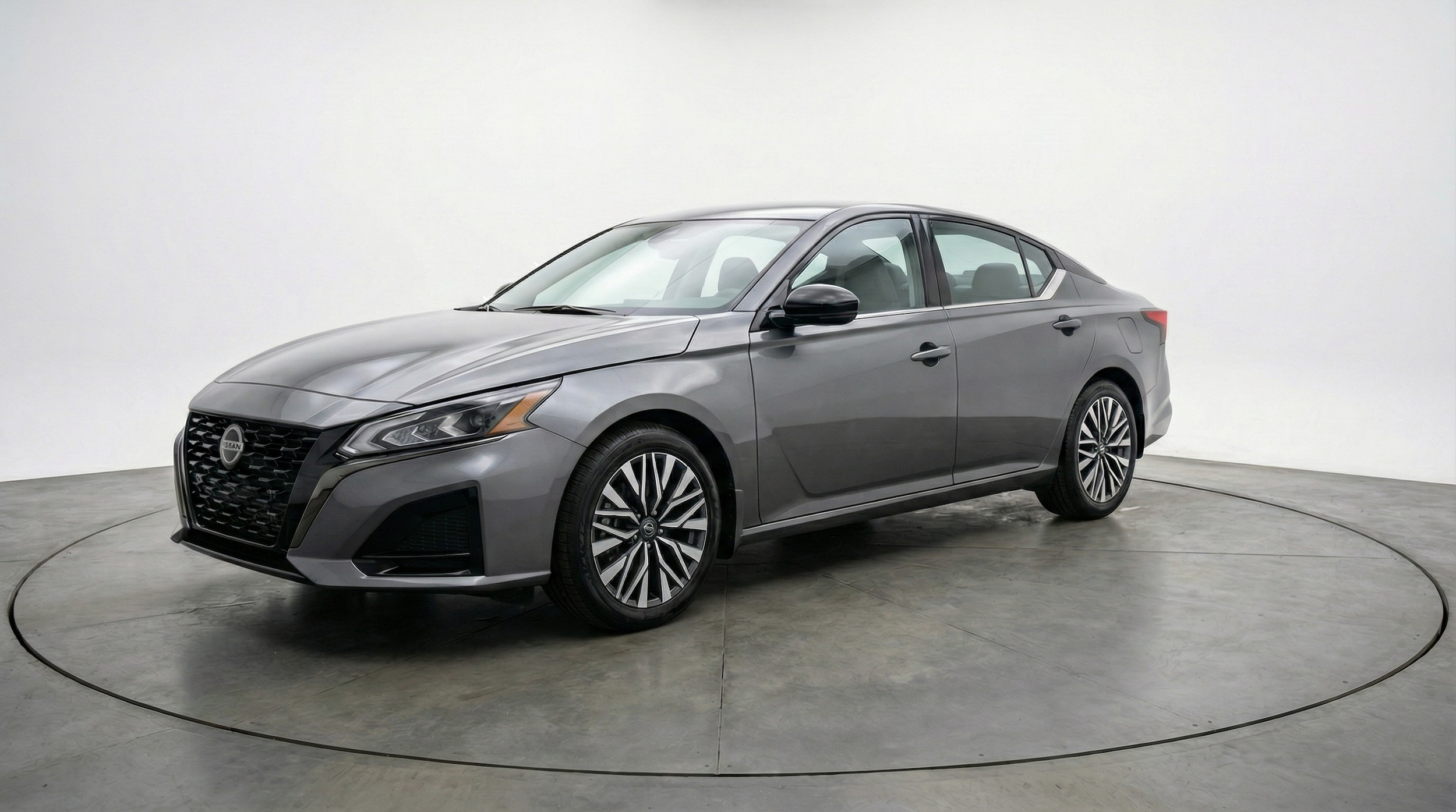 Thumbnail: 2025 Nissan Altima - 3