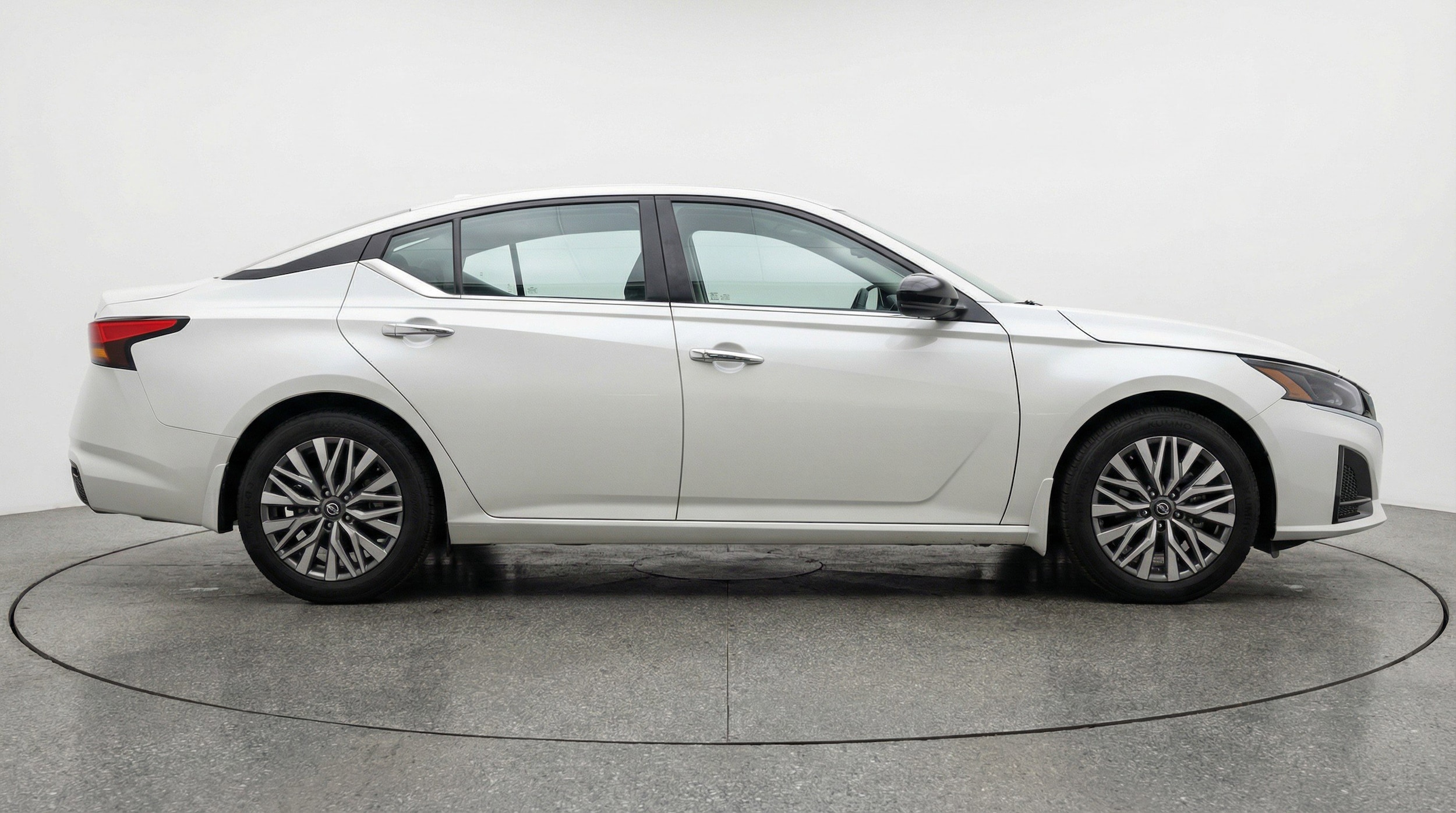 Thumbnail: 2025 Nissan Altima - 11