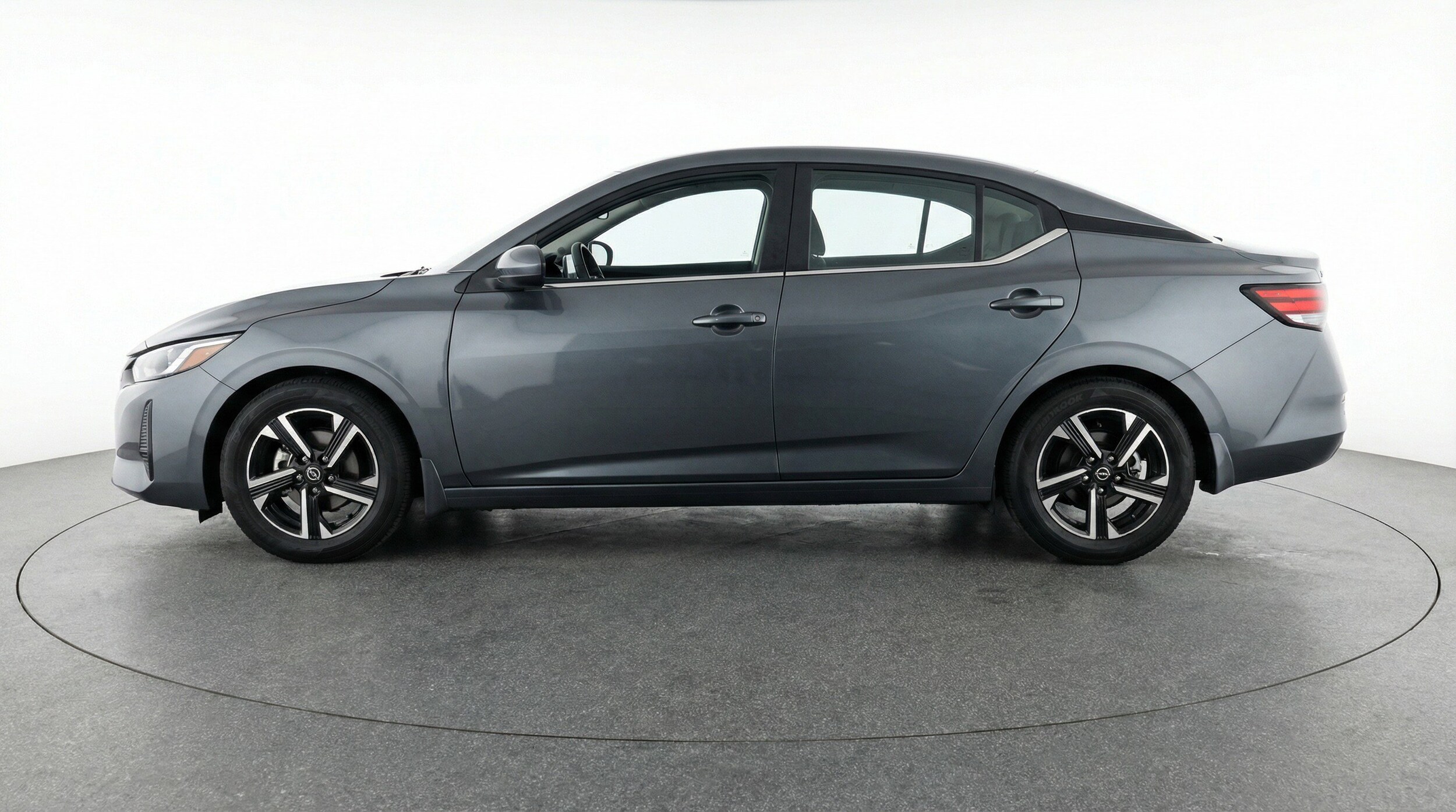 Thumbnail: 2025 Nissan Sentra - 5