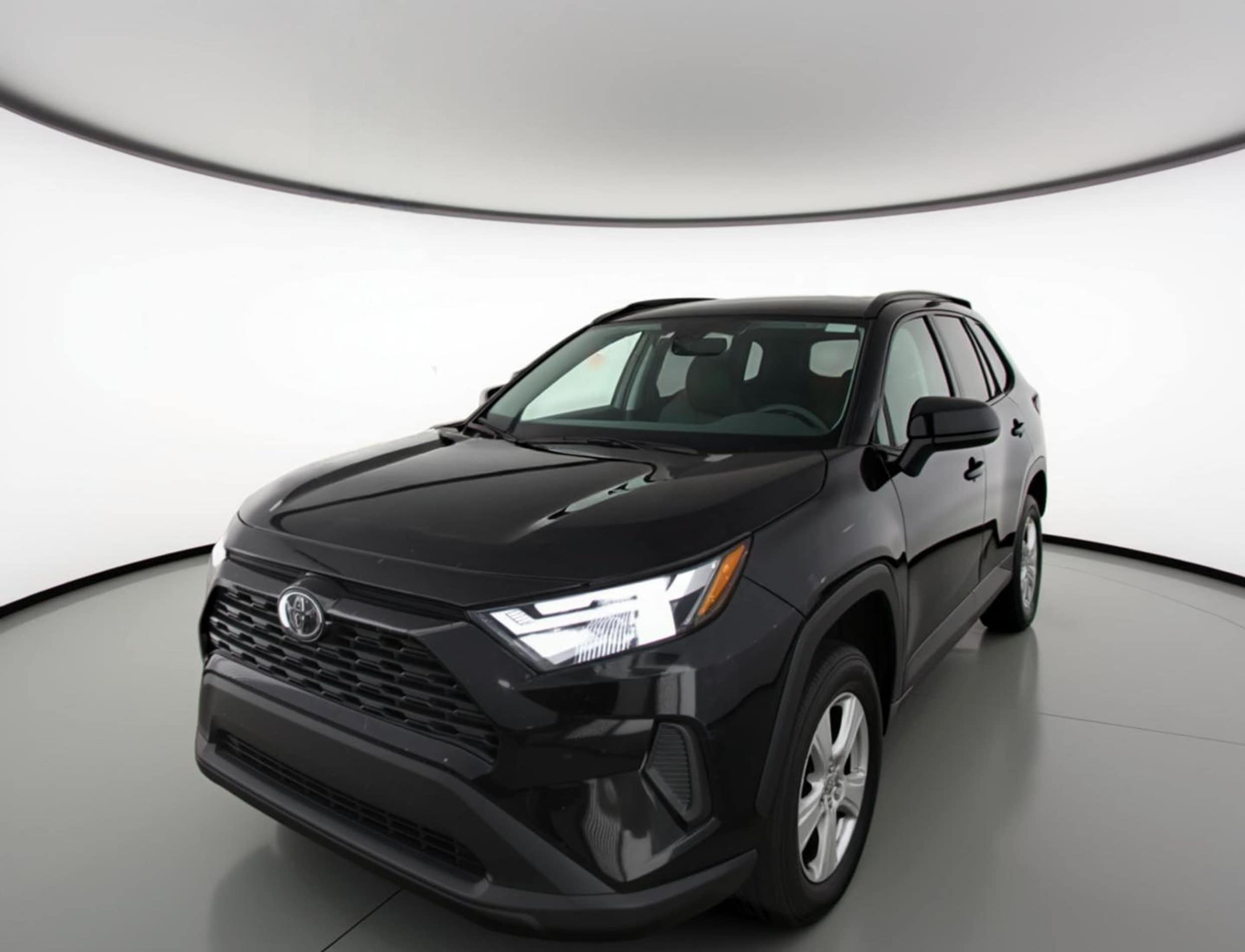 Thumbnail: 2025 Toyota RAV4 - 3