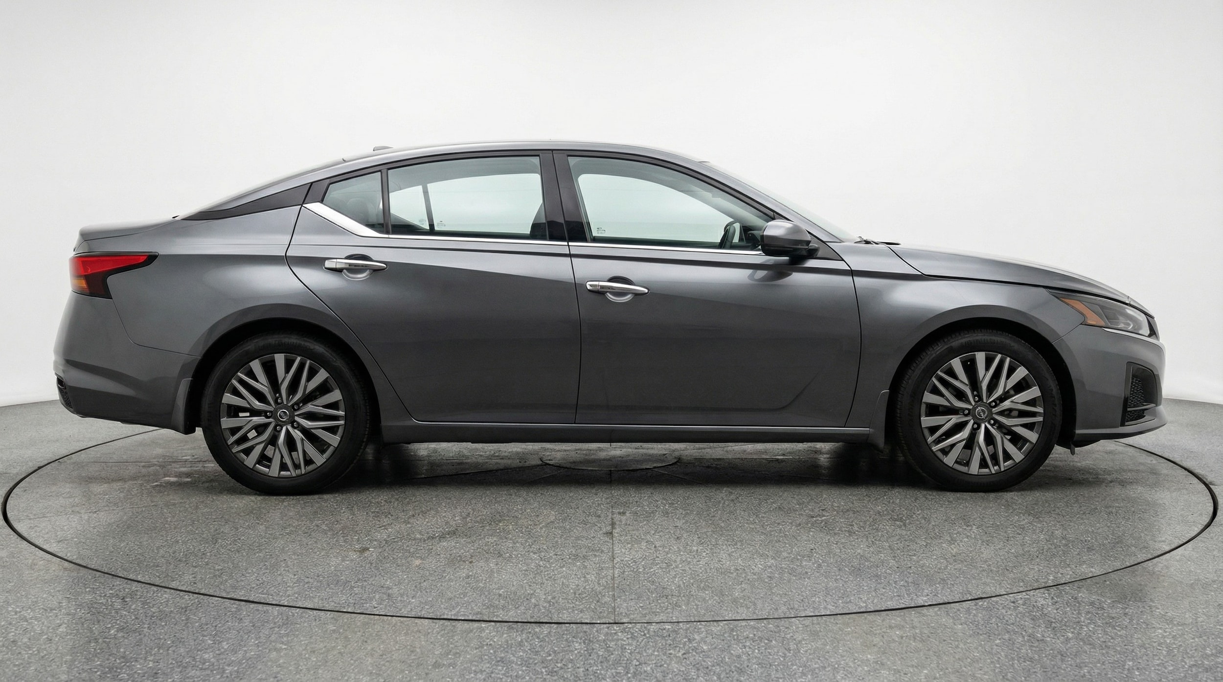 Thumbnail: 2025 Nissan Altima - 8