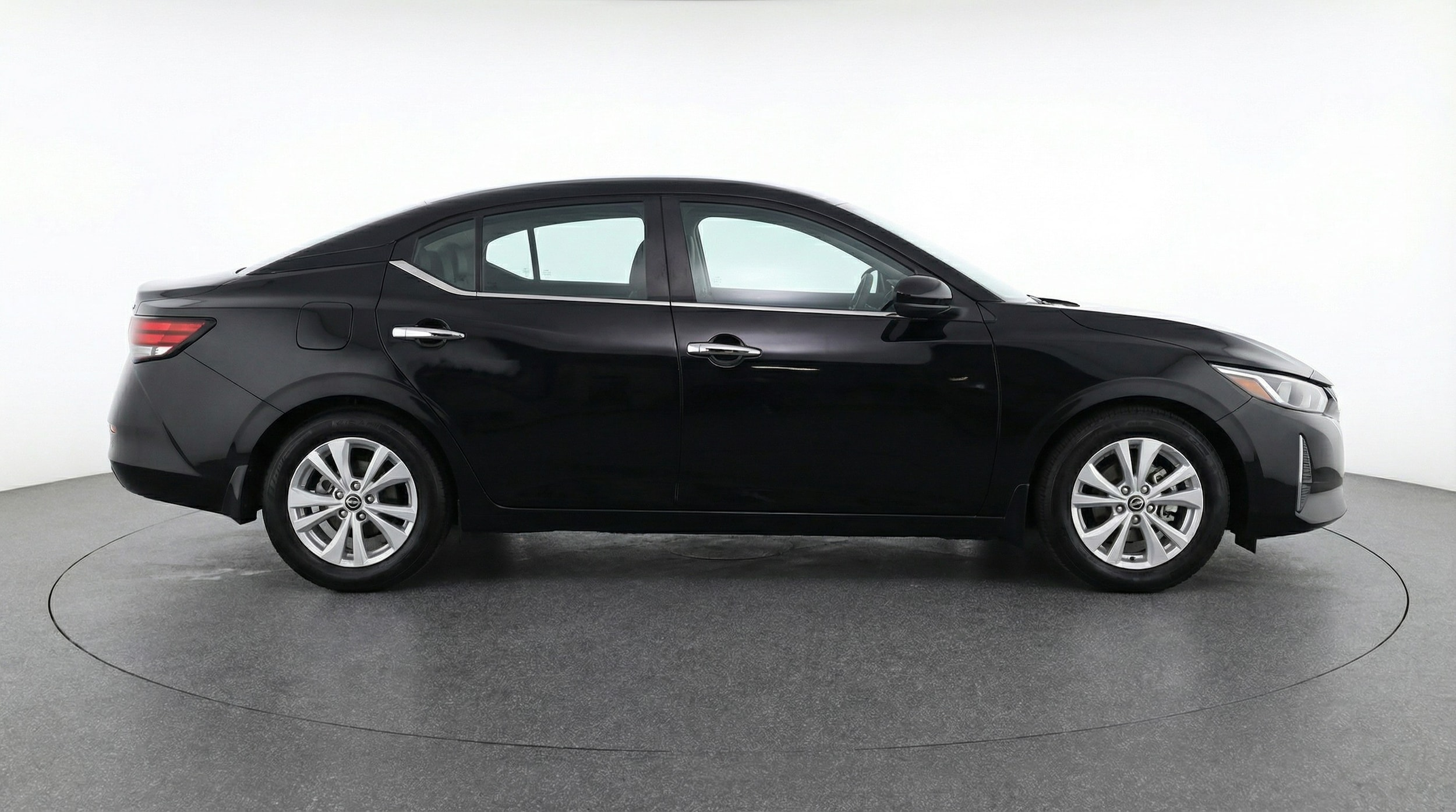 Thumbnail: 2025 Nissan Sentra - 8