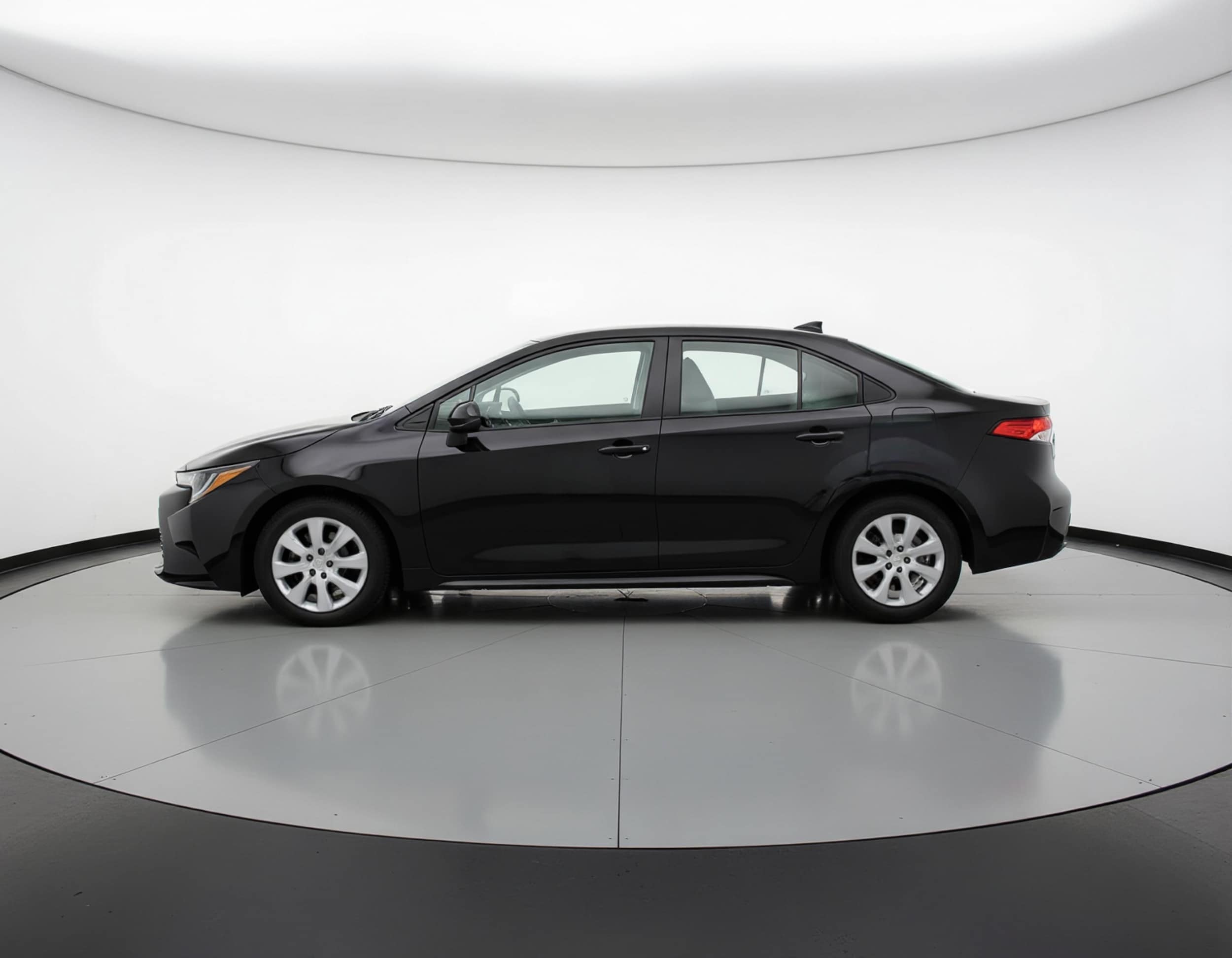 Thumbnail: 2025 Toyota Corolla - 4