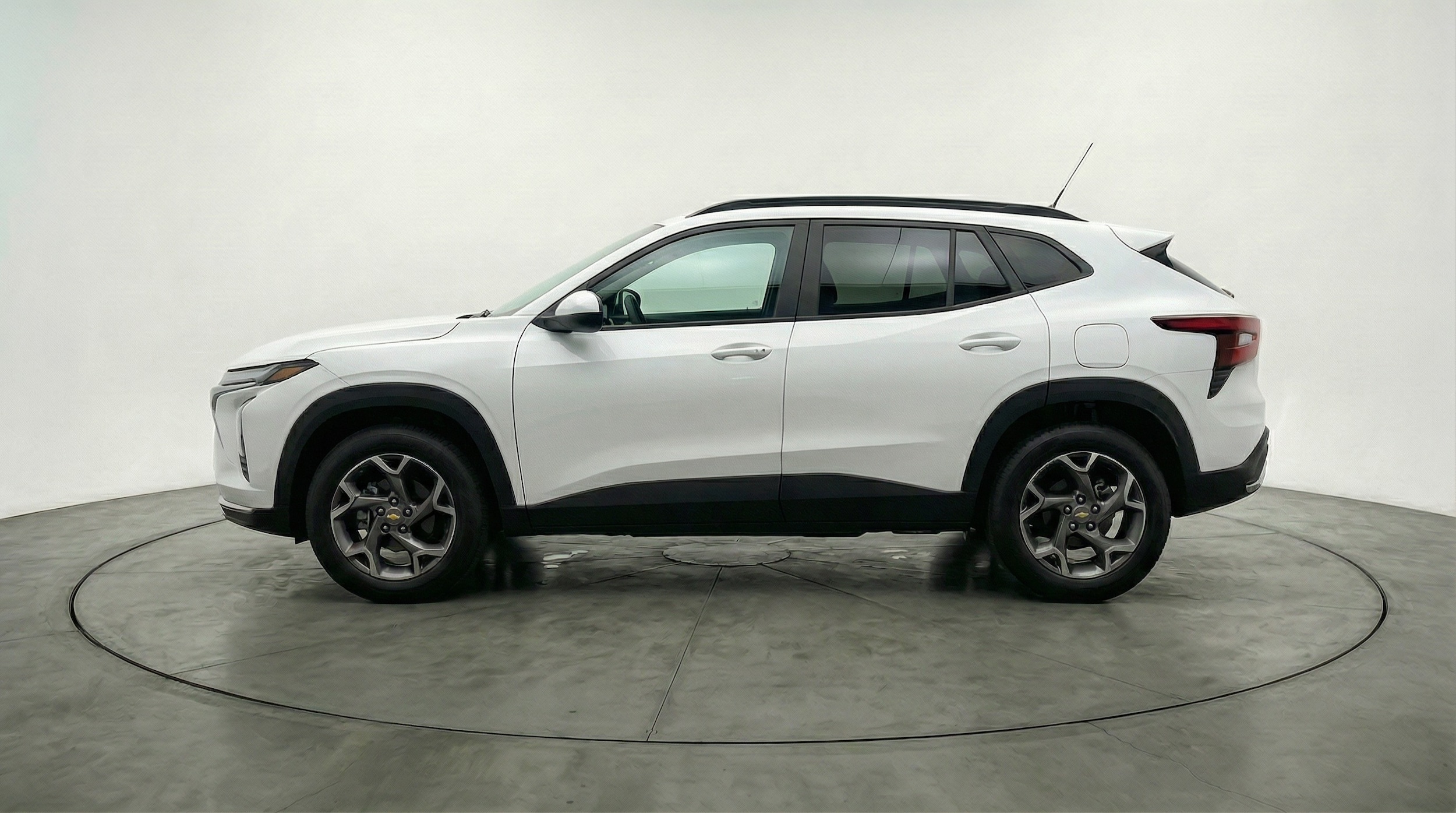 Thumbnail: 2025 Chevrolet Trax - 4