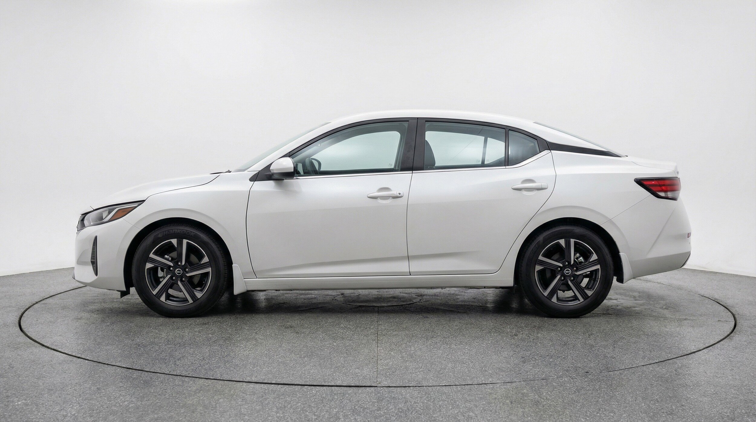 Thumbnail: 2025 Nissan Sentra - 5
