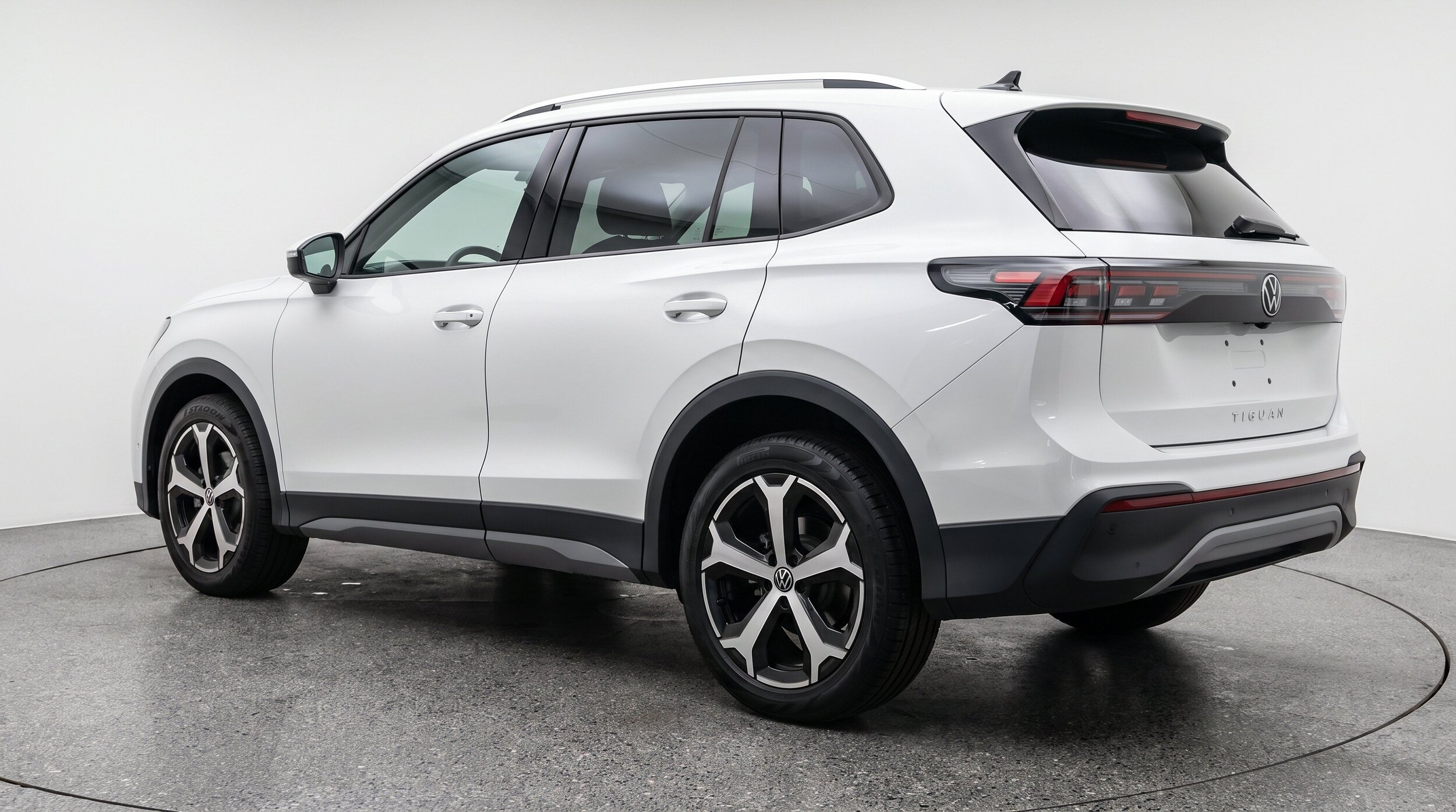 Thumbnail: 2026 Volkswagen Tiguan - 6