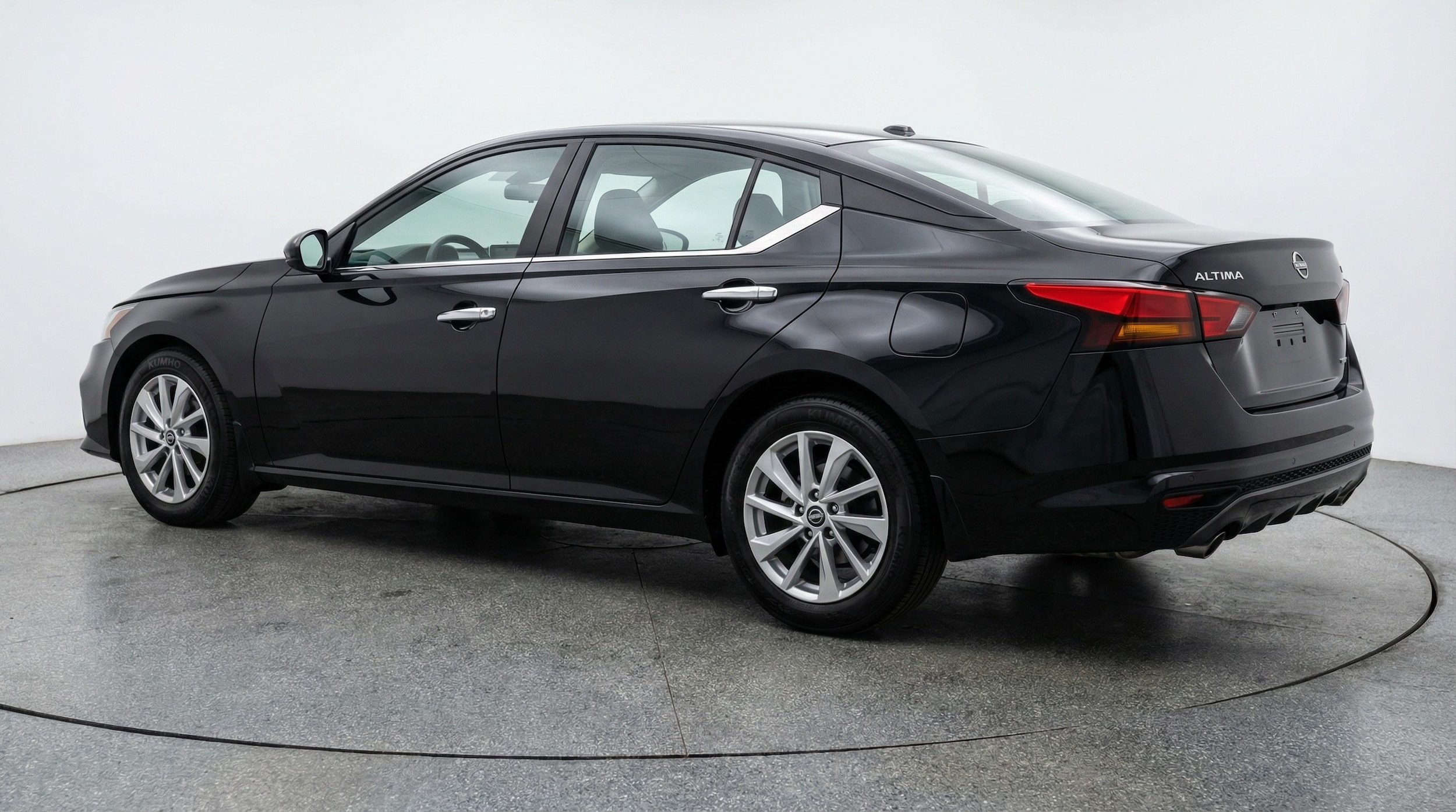 Thumbnail: 2025 Nissan Altima - 5