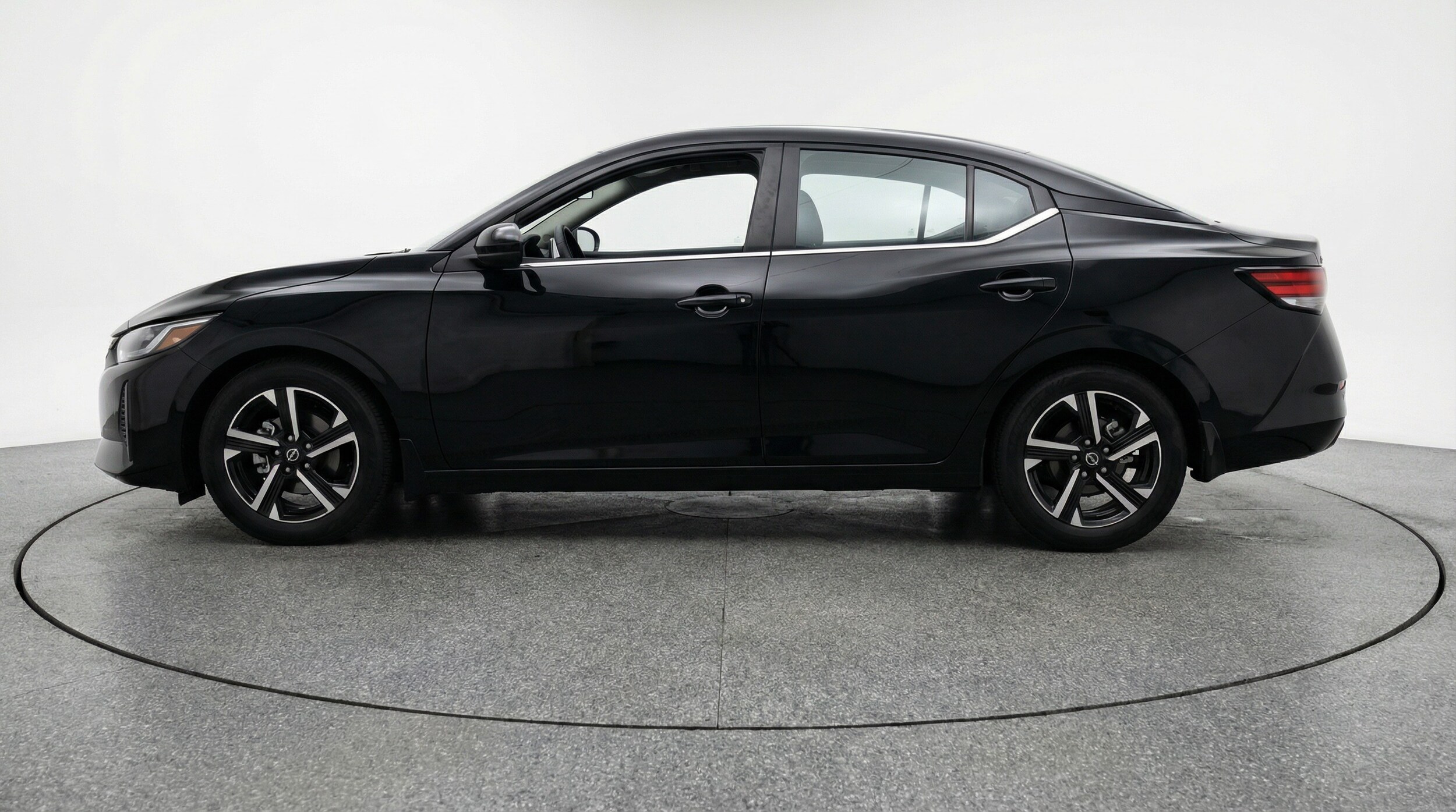 Thumbnail: 2025 Nissan Sentra - 4