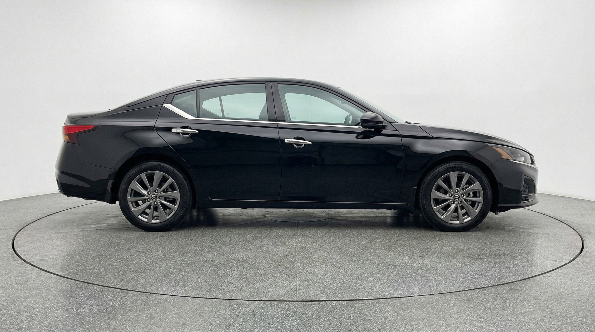 Thumbnail: 2025 Nissan Altima - 11