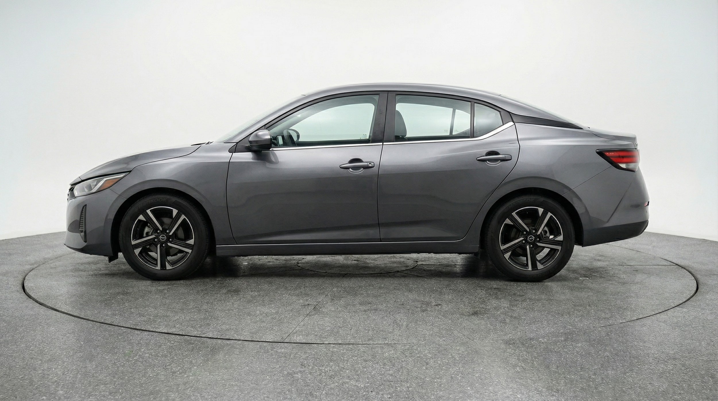 Thumbnail: 2025 Nissan Sentra - 4