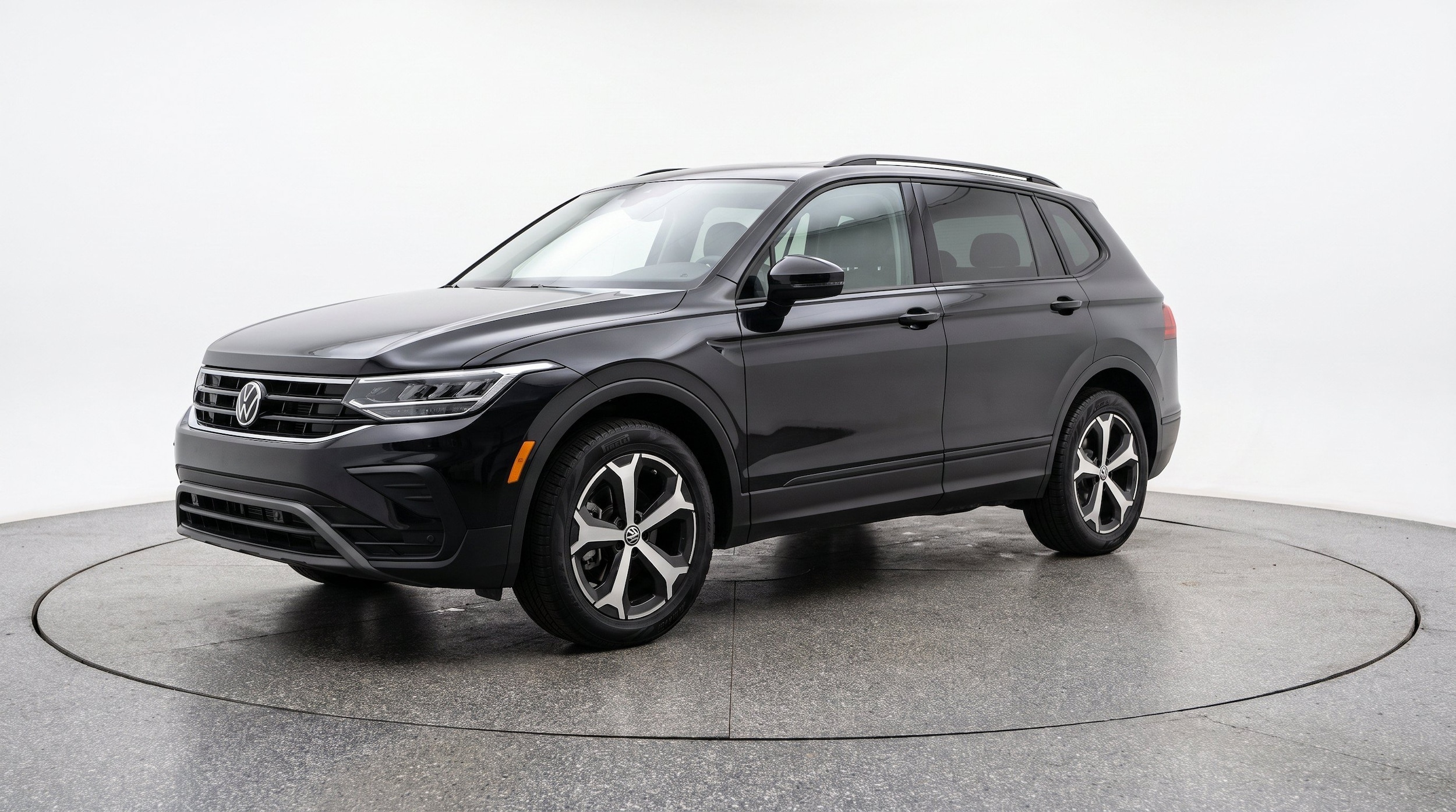 Thumbnail: 2026 Volkswagen Tiguan - 3