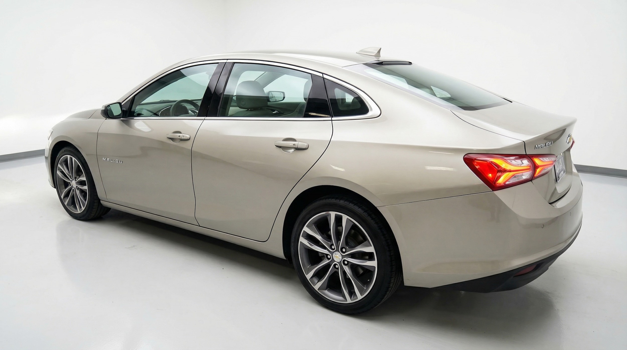 Thumbnail: 2024 Chevrolet Malibu - 5