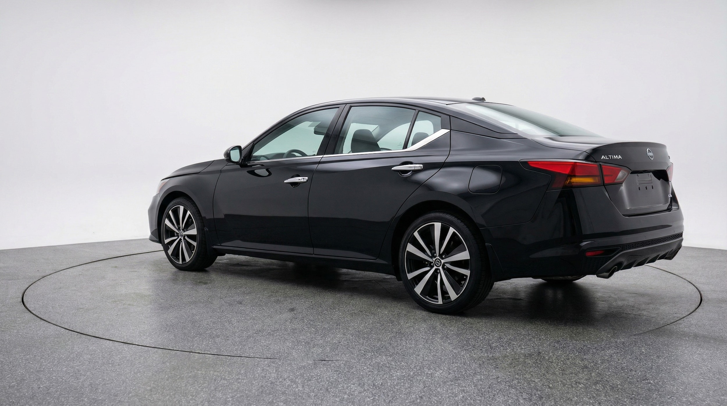 Thumbnail: 2025 Nissan Altima - 5