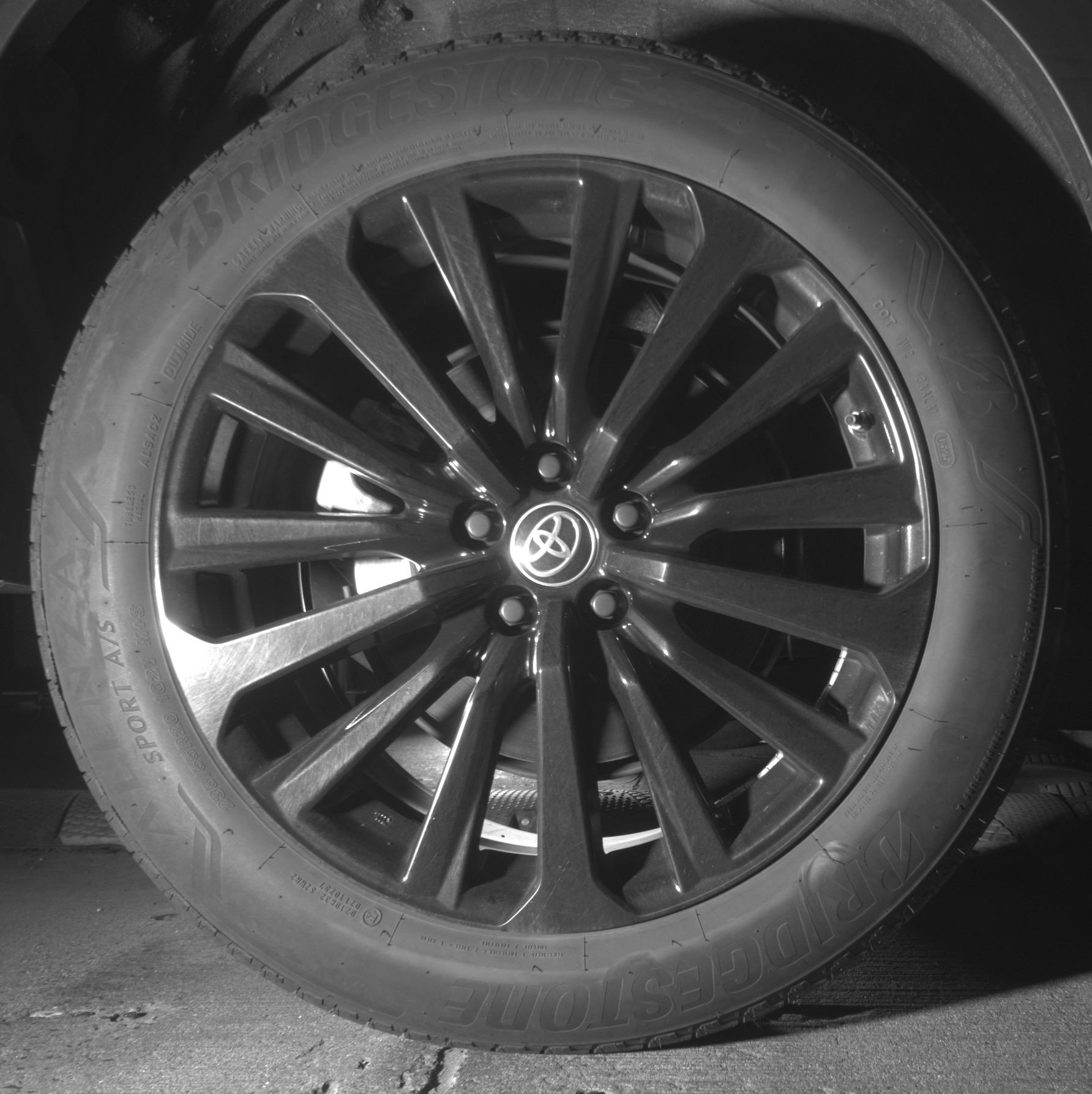 Thumbnail: 2025 Toyota Highlander - 15