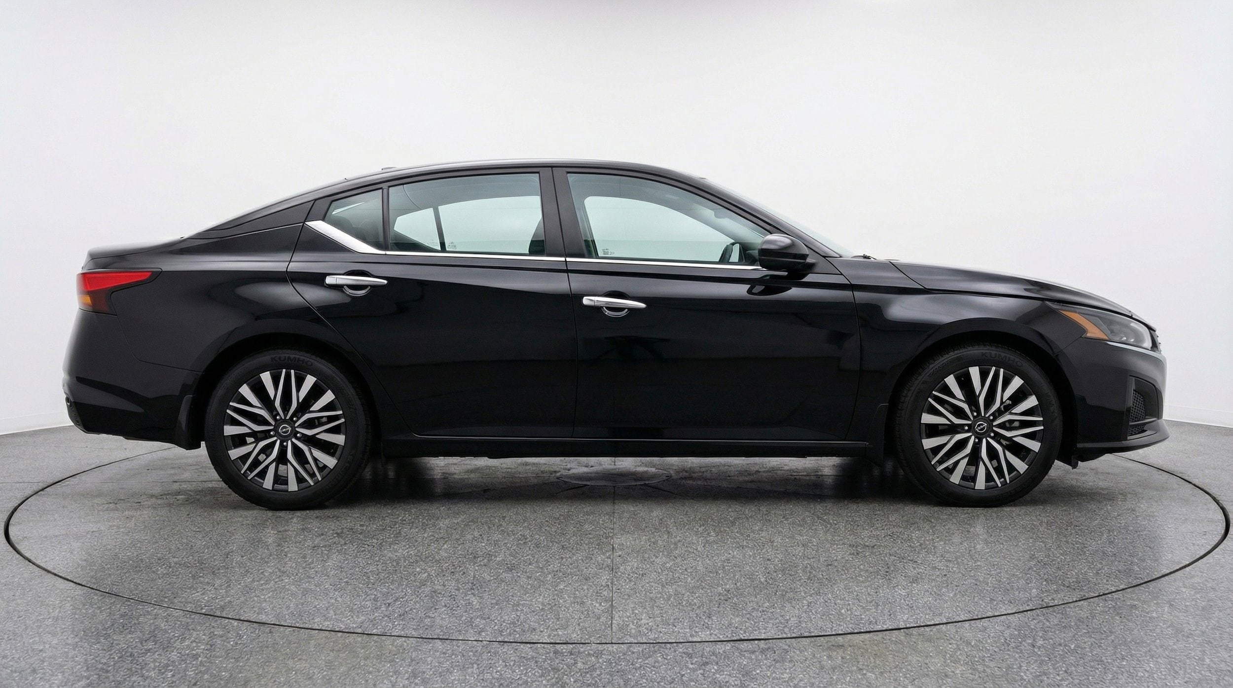 Thumbnail: 2025 Nissan Altima - 8