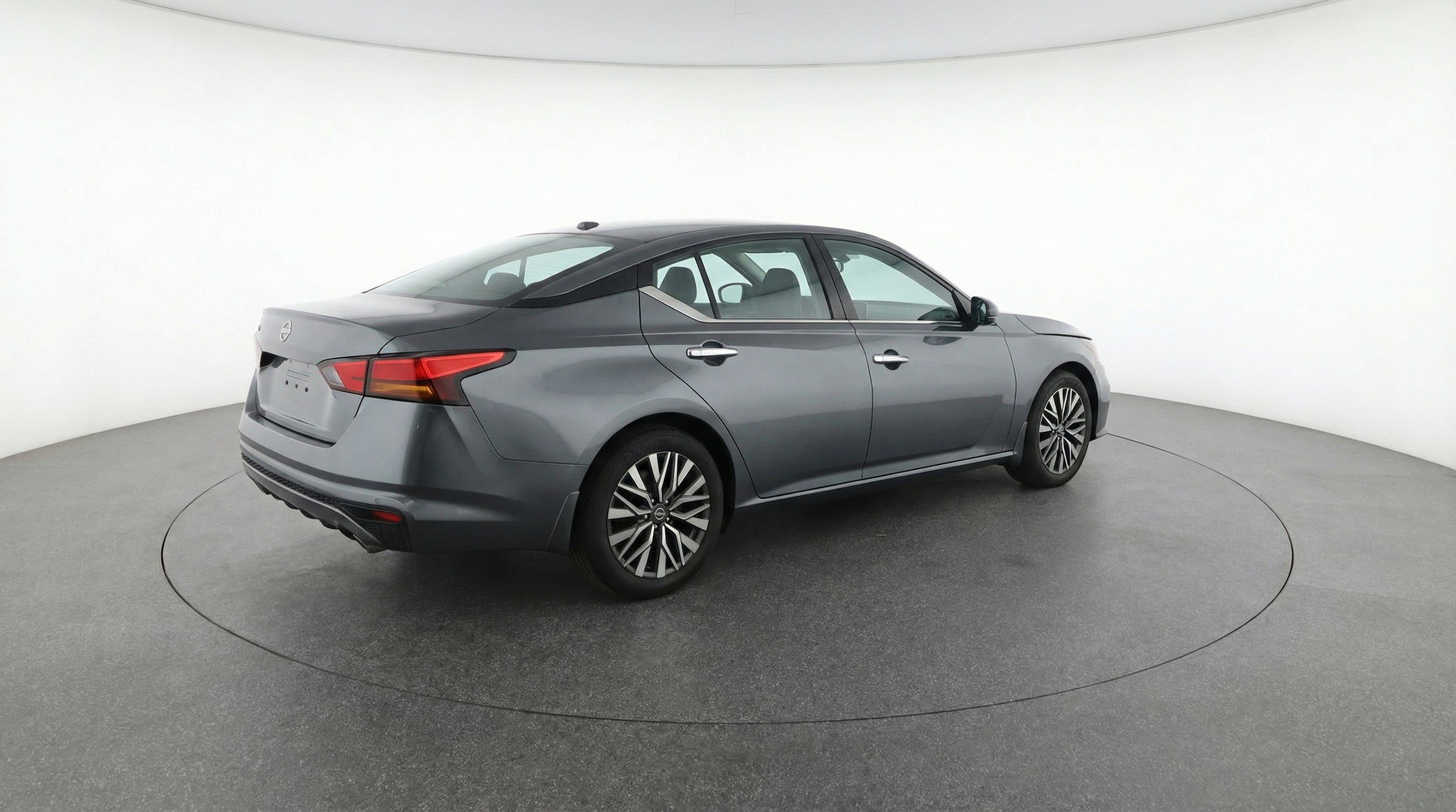 Thumbnail: 2025 Nissan Altima - 9