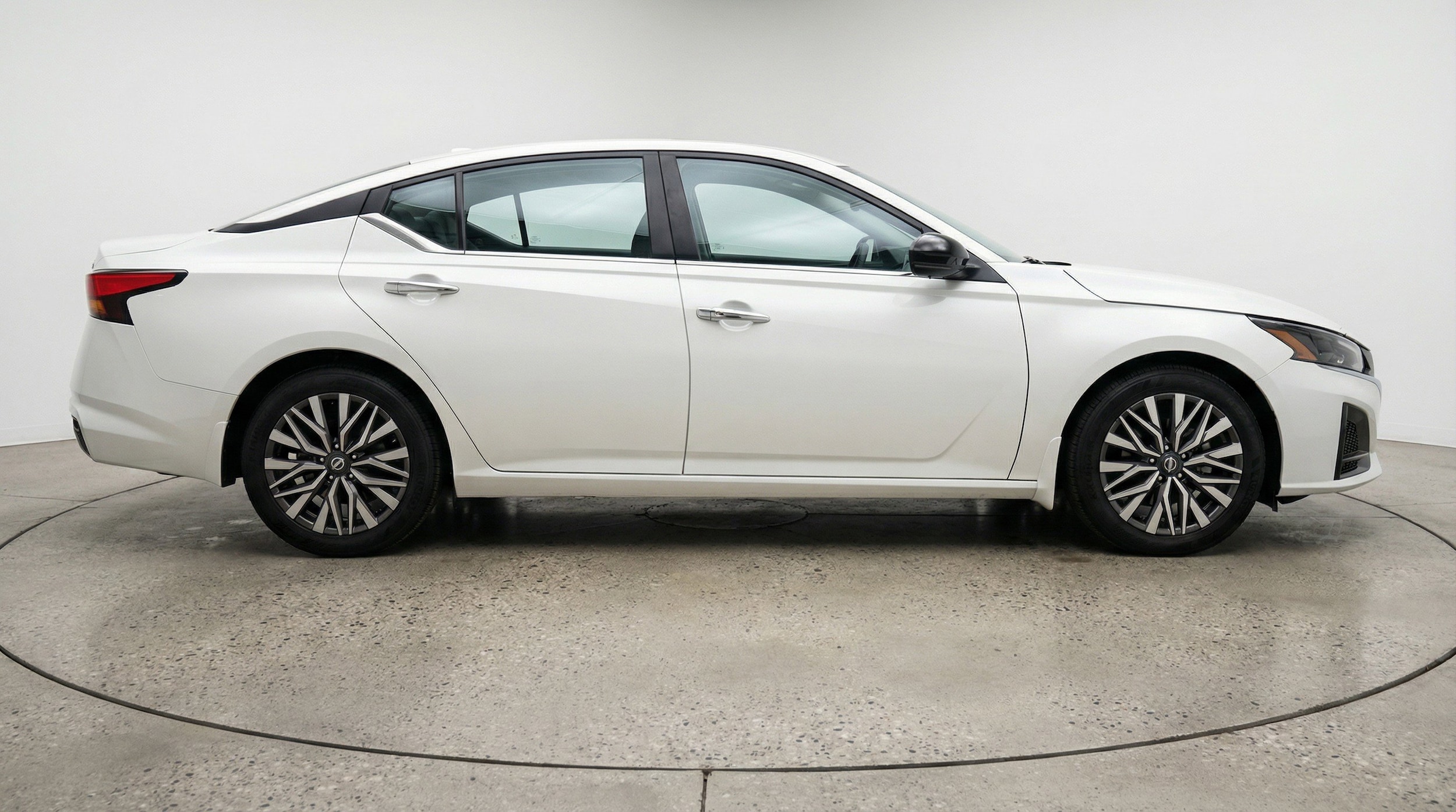 Thumbnail: 2025 Nissan Altima - 11