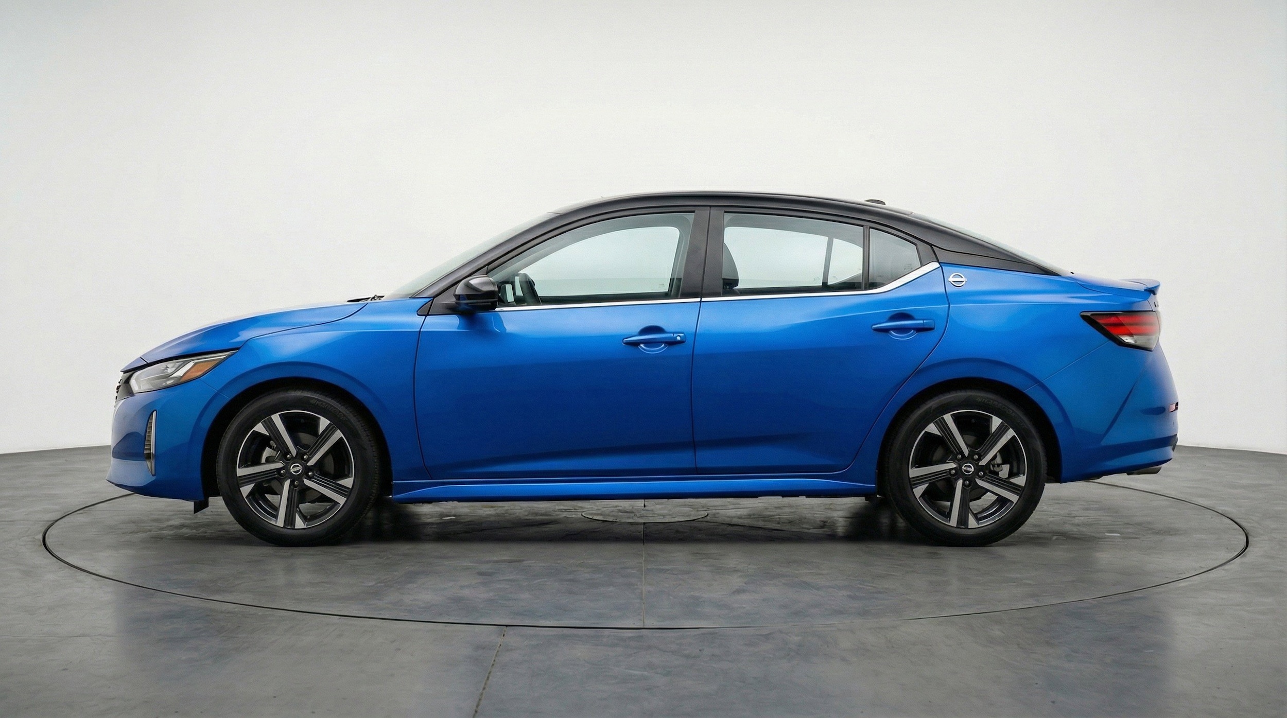 Thumbnail: 2025 Nissan Sentra - 5