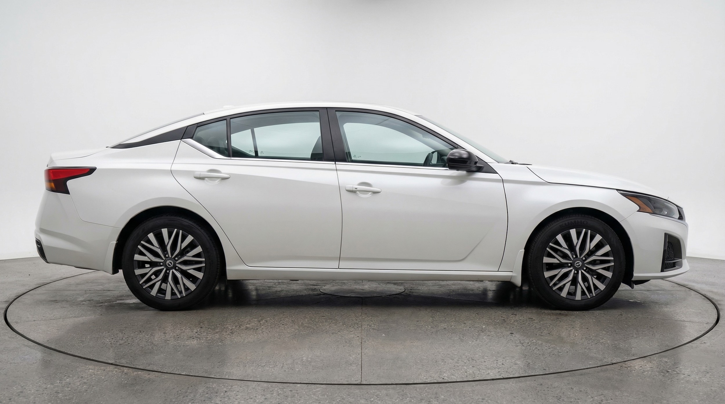 Thumbnail: 2025 Nissan Altima - 8