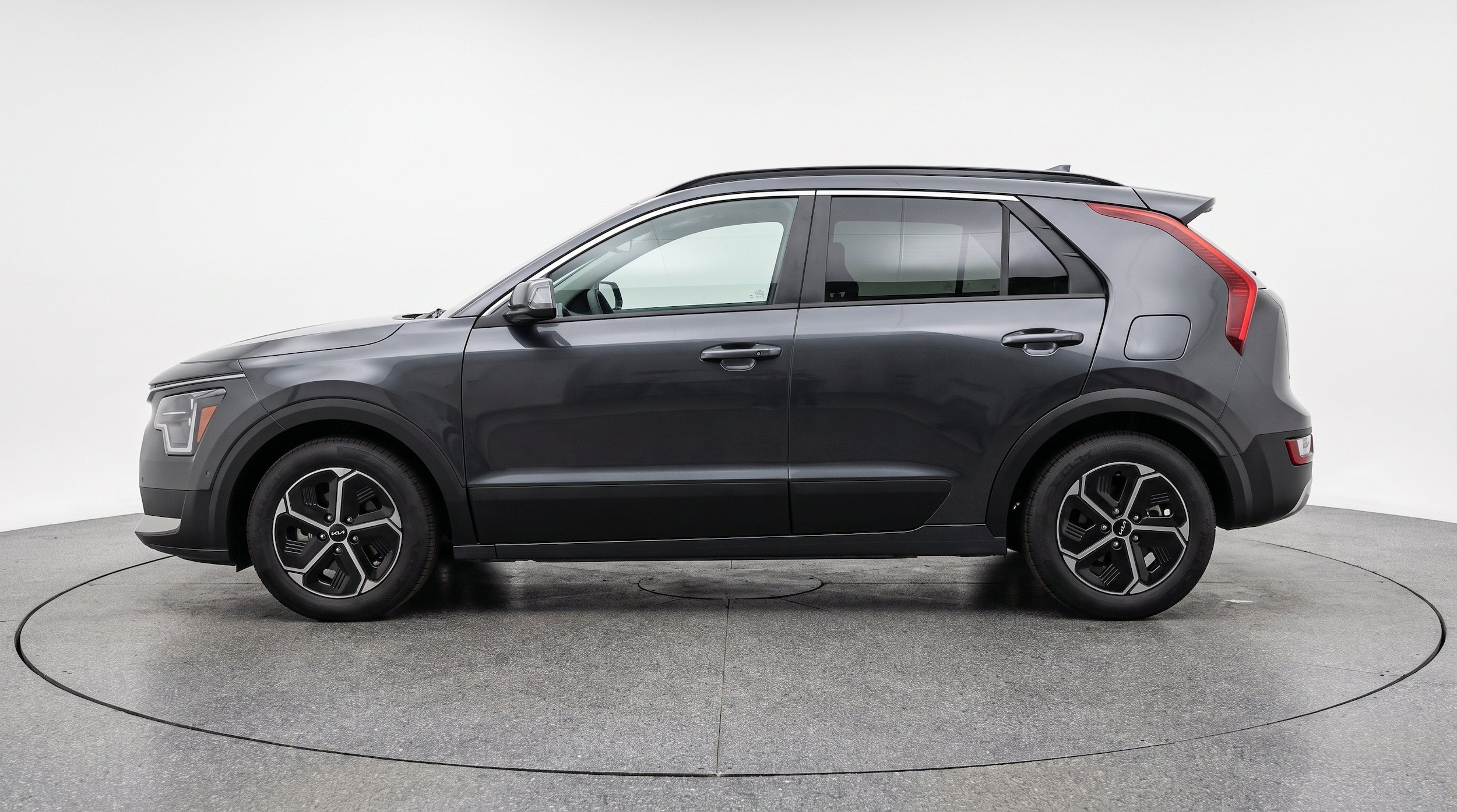 Thumbnail: 2026 Kia Niro - 5
