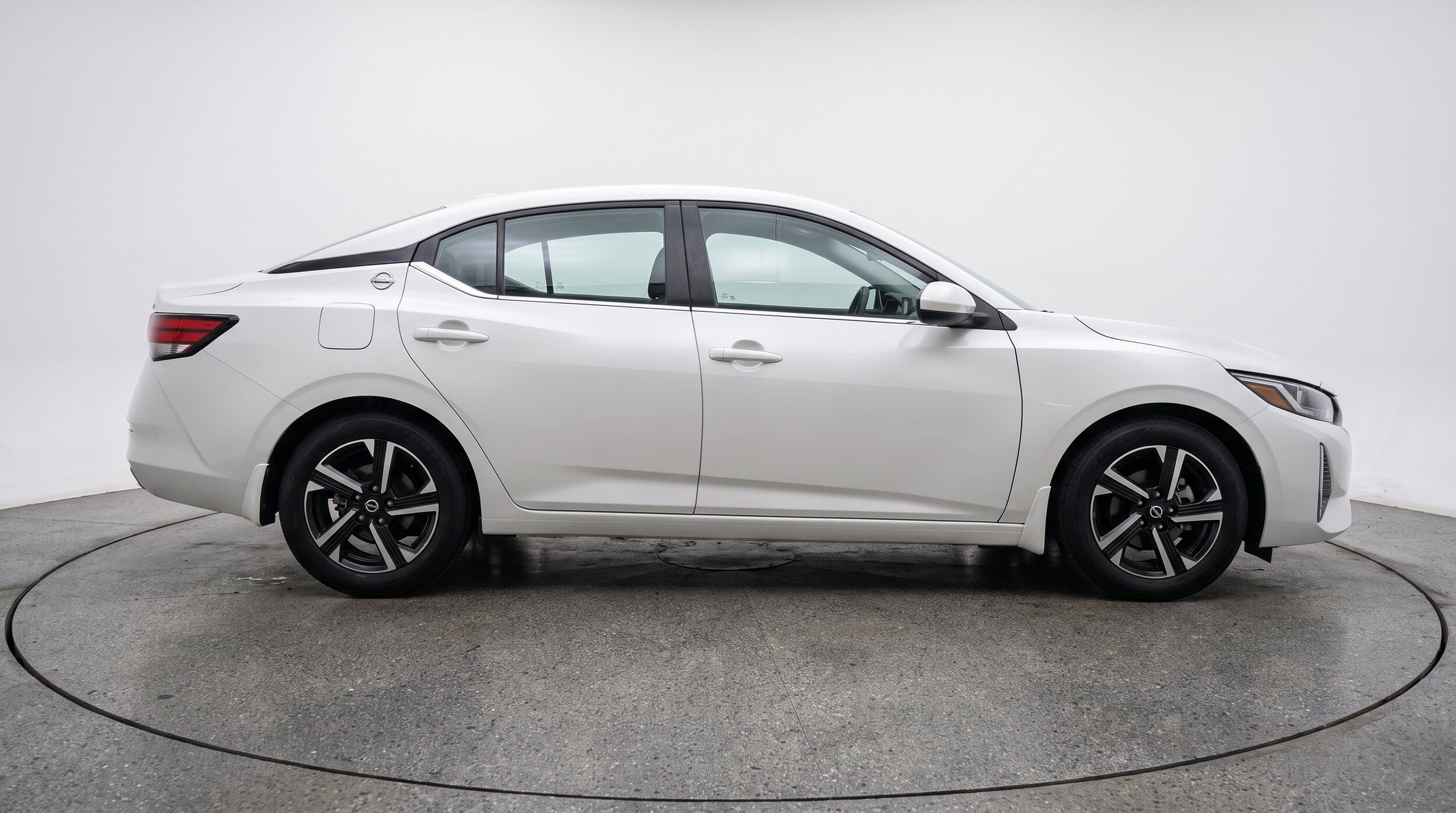 Thumbnail: 2025 Nissan Sentra - 11