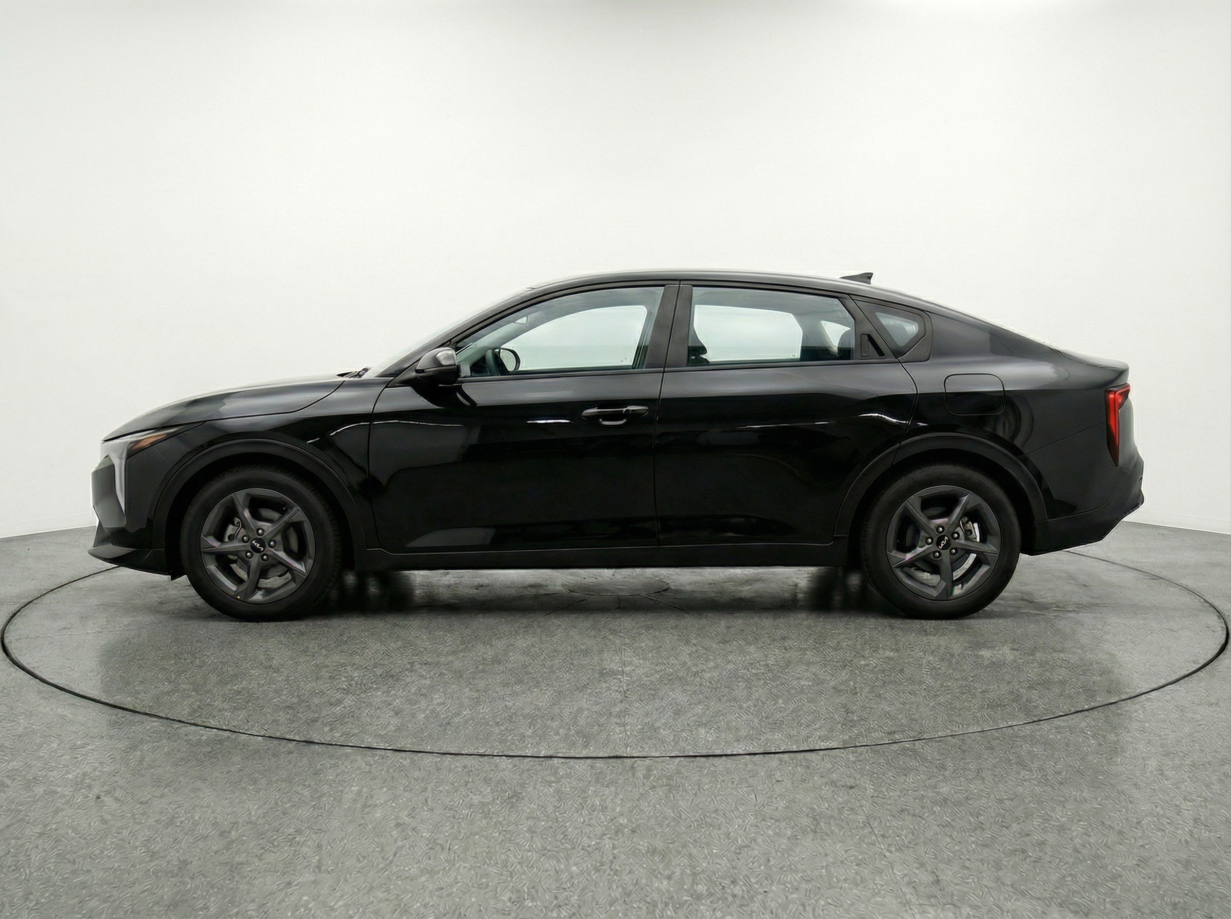 Thumbnail: 2025 Kia K4 - 5