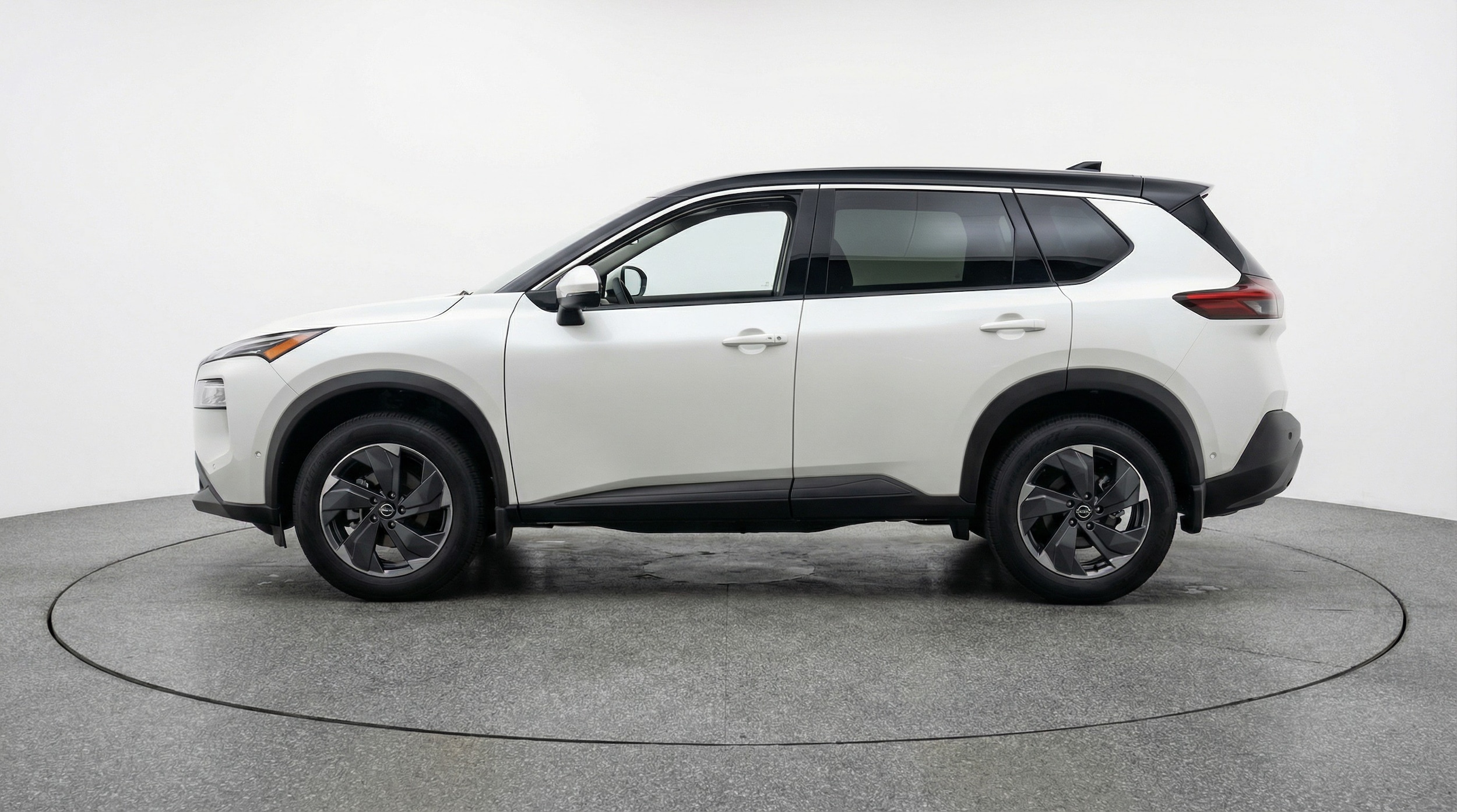 Thumbnail: 2025 Nissan Rogue - 4