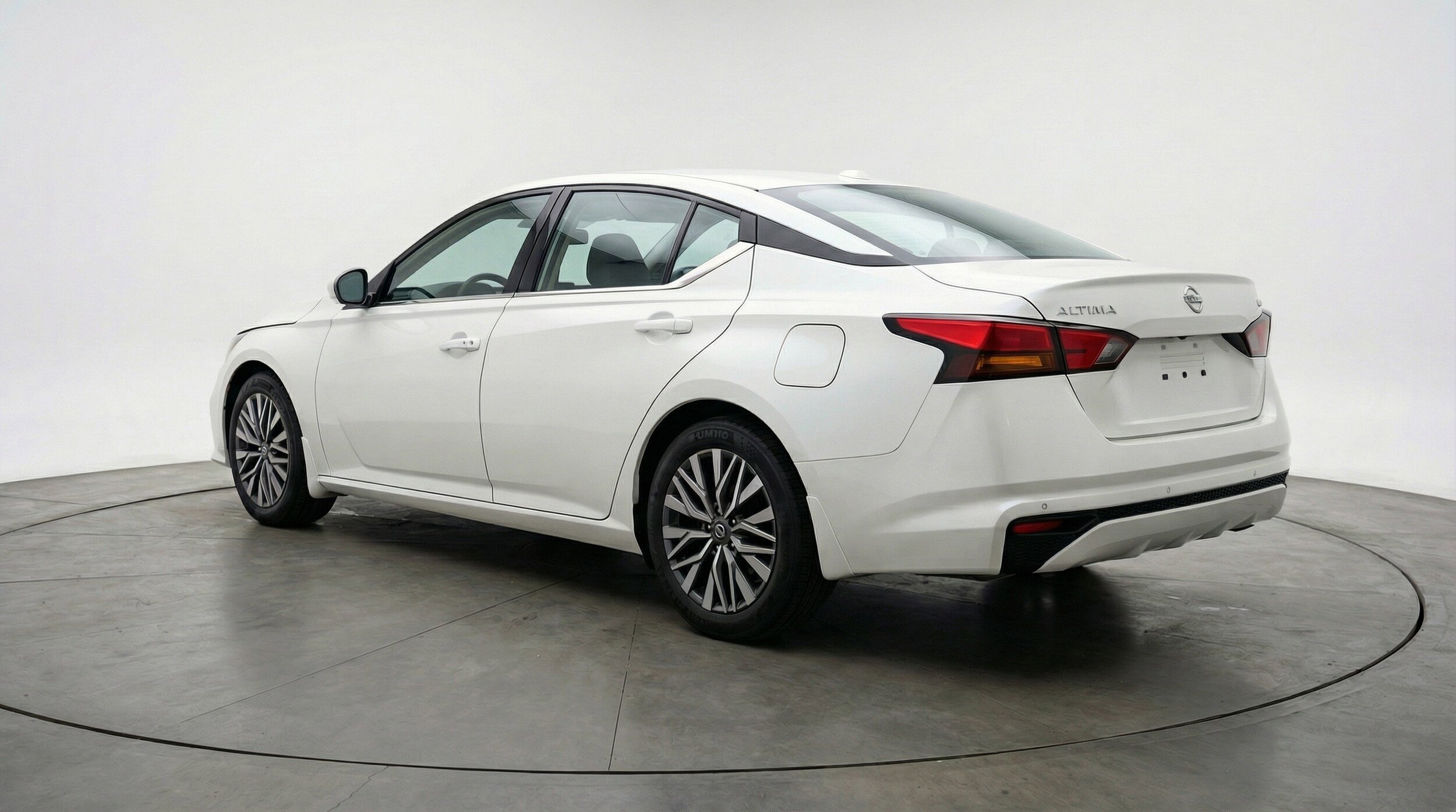 Thumbnail: 2025 Nissan Altima - 6