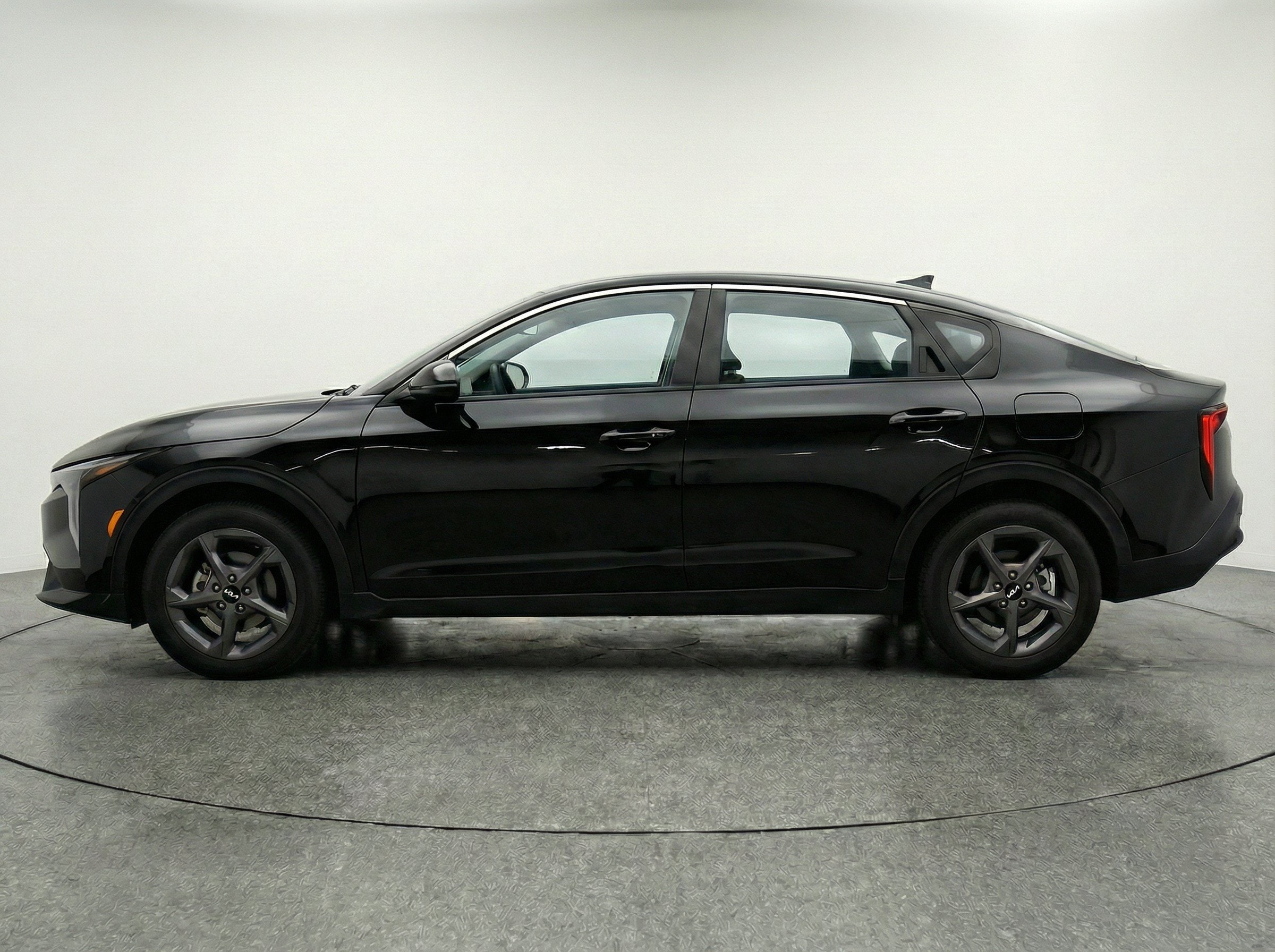 Thumbnail: 2025 Kia K4 - 5