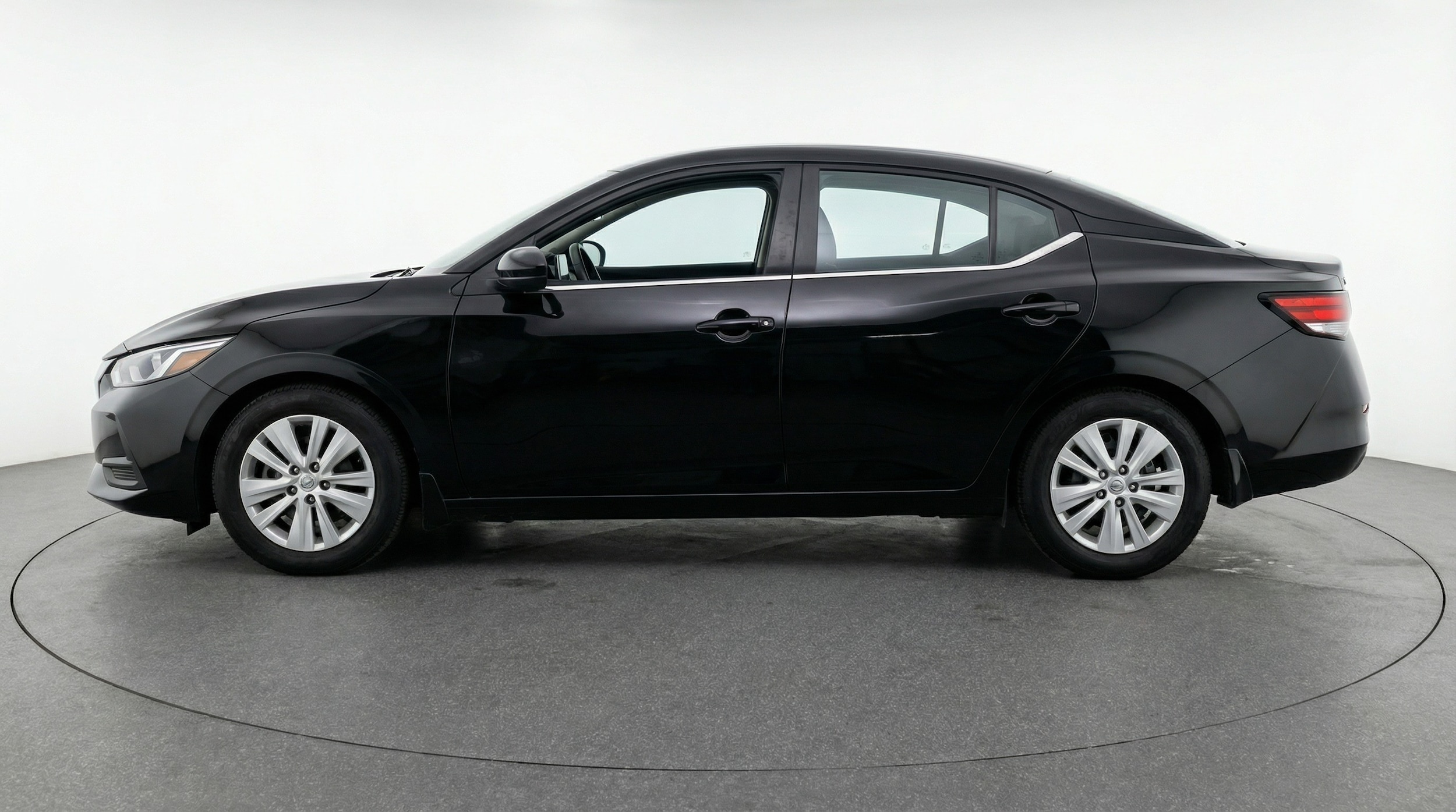 Thumbnail: 2025 Nissan Sentra - 4