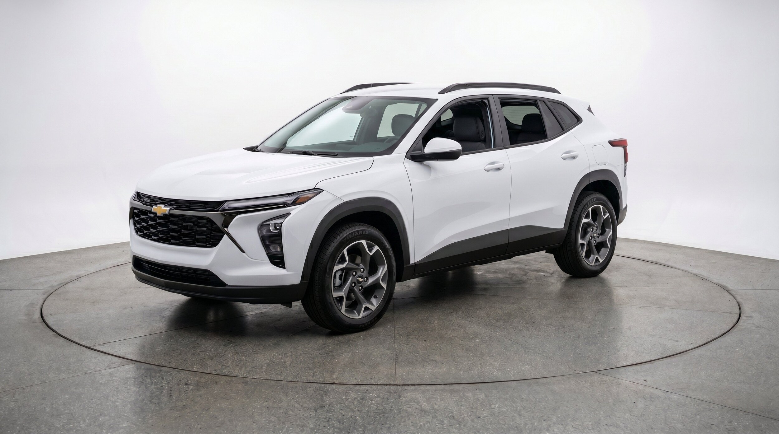 Thumbnail: 2025 Chevrolet Trax - 3
