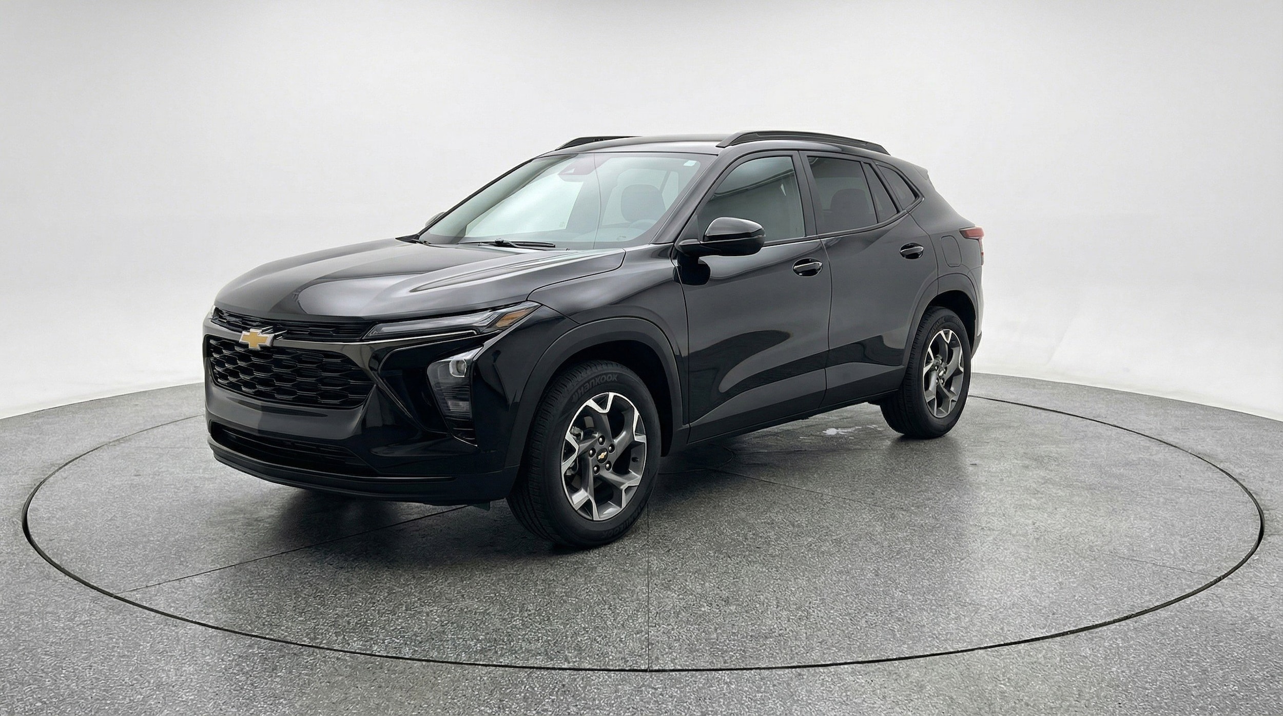 Thumbnail: 2025 Chevrolet Trax - 3