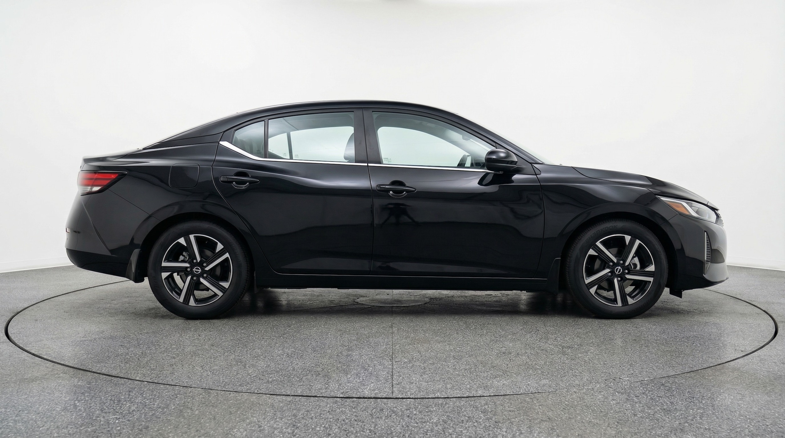 Thumbnail: 2025 Nissan Sentra - 8