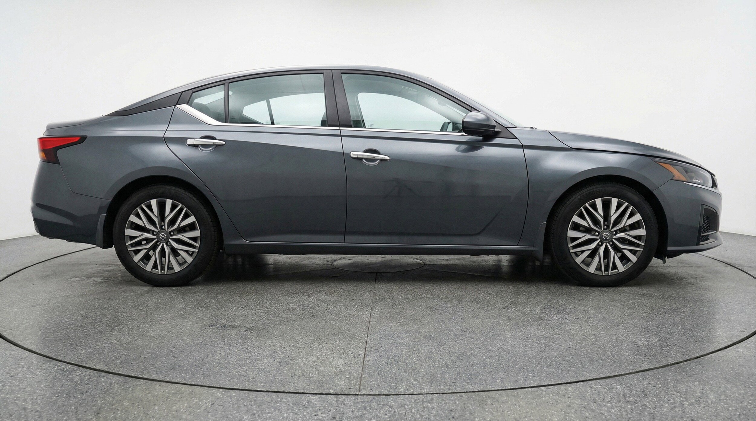 Thumbnail: 2025 Nissan Altima - 11