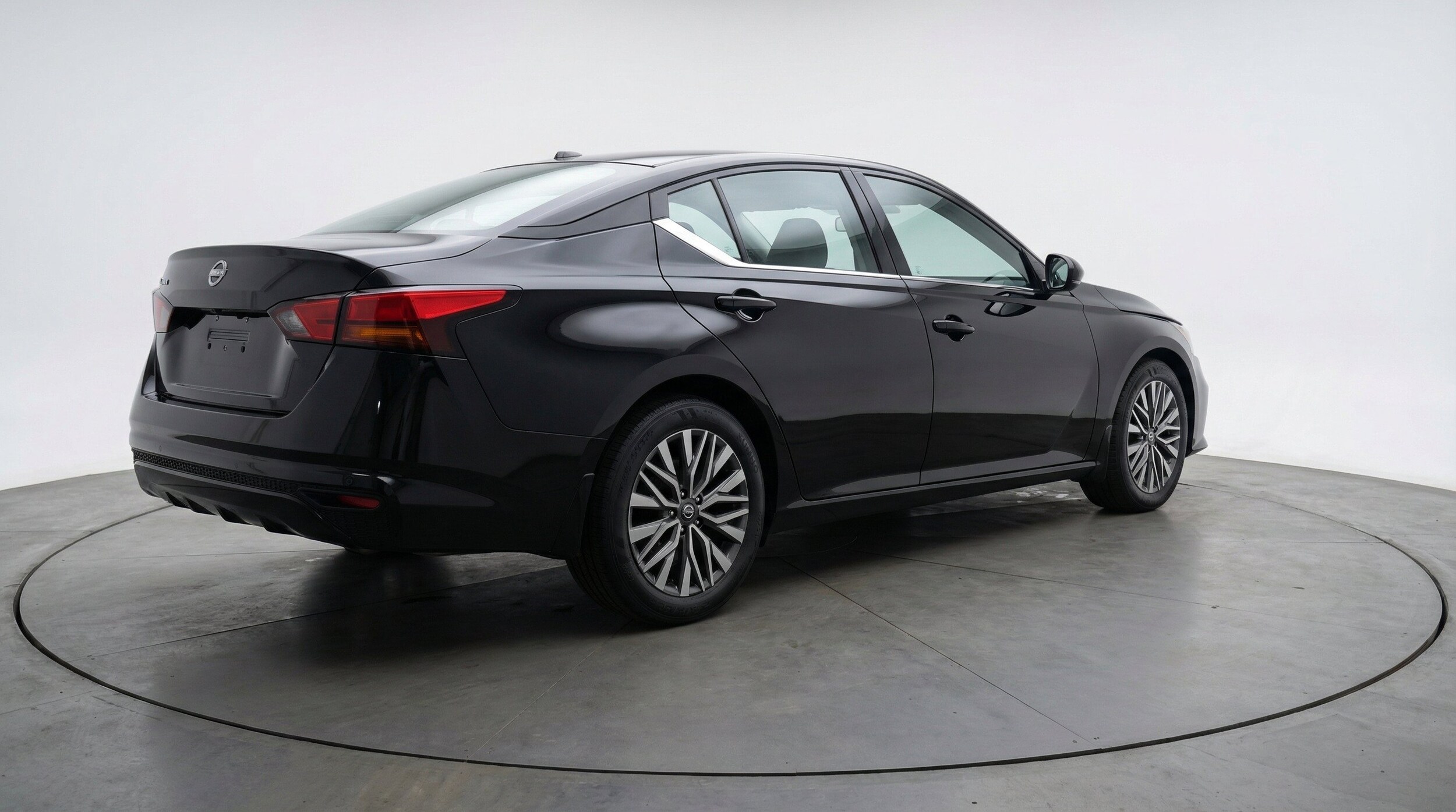 Thumbnail: 2026 Nissan Altima - 9