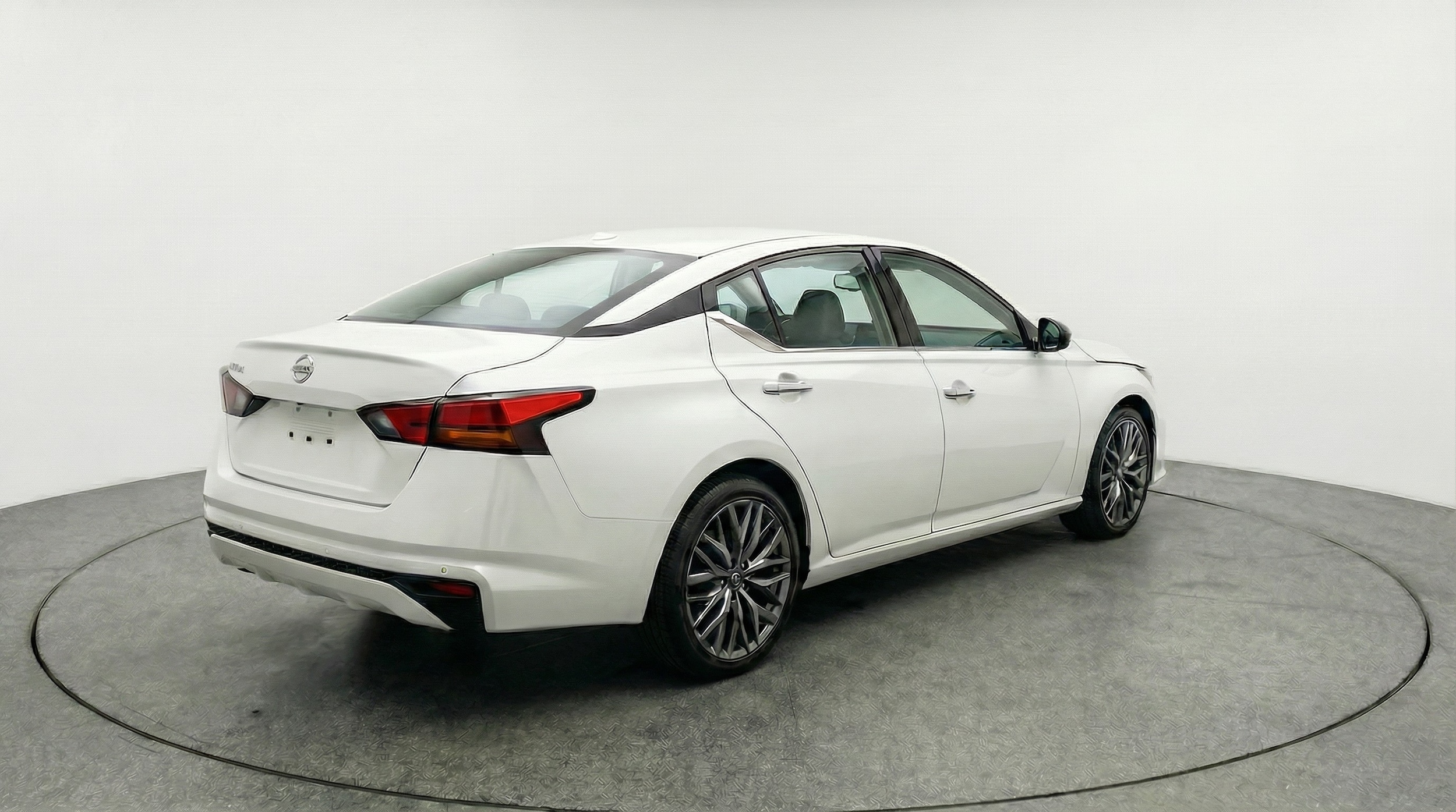 Thumbnail: 2025 Nissan Altima - 7