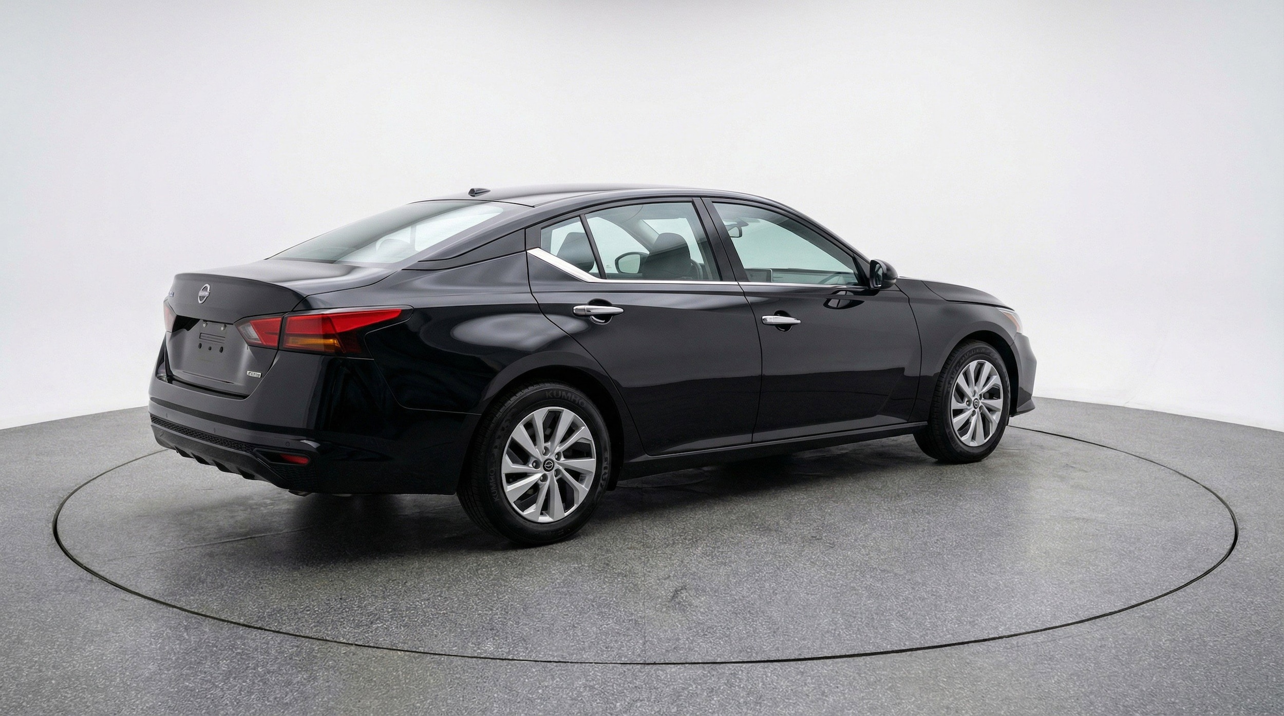 Thumbnail: 2025 Nissan Altima - 9