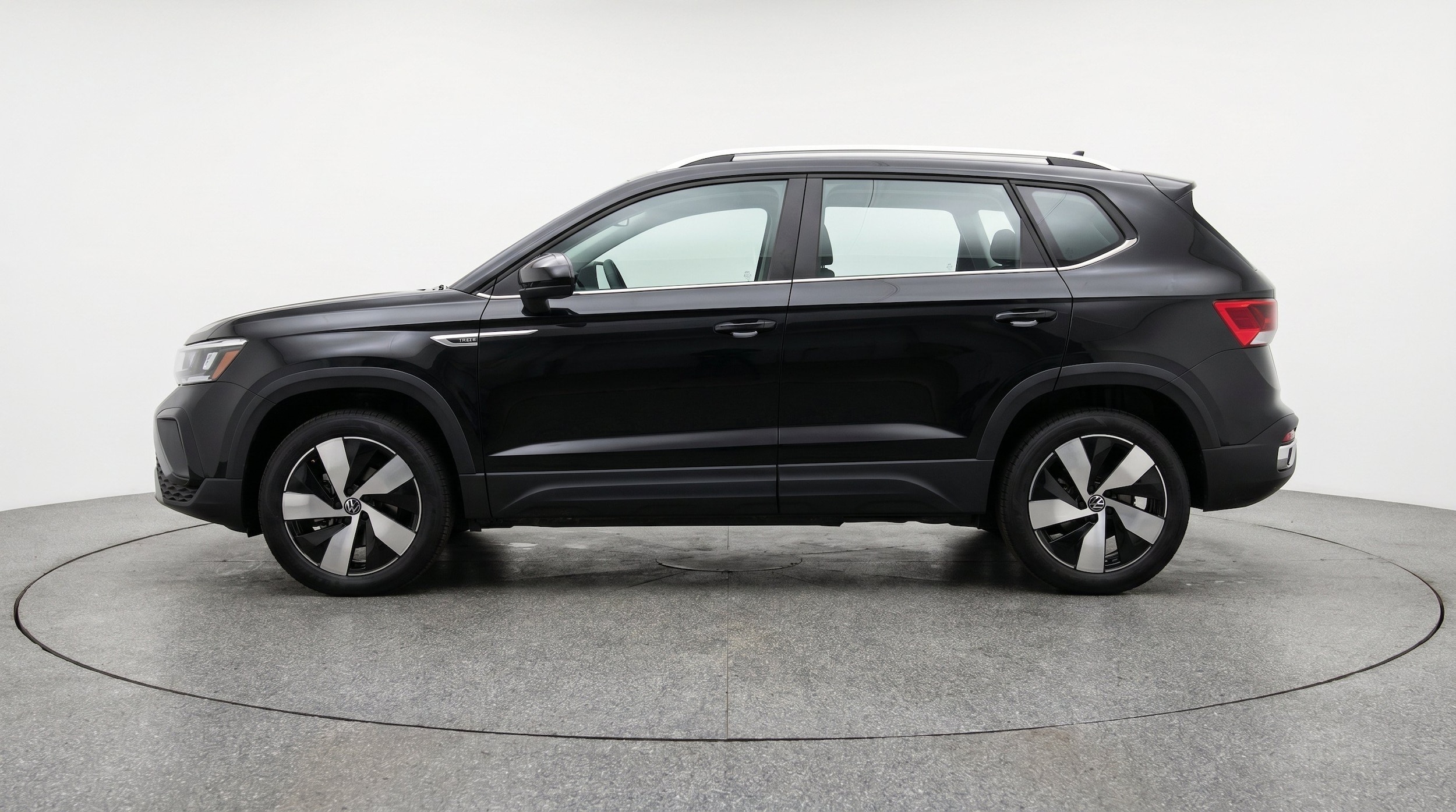 Thumbnail: 2026 Volkswagen Taos - 5