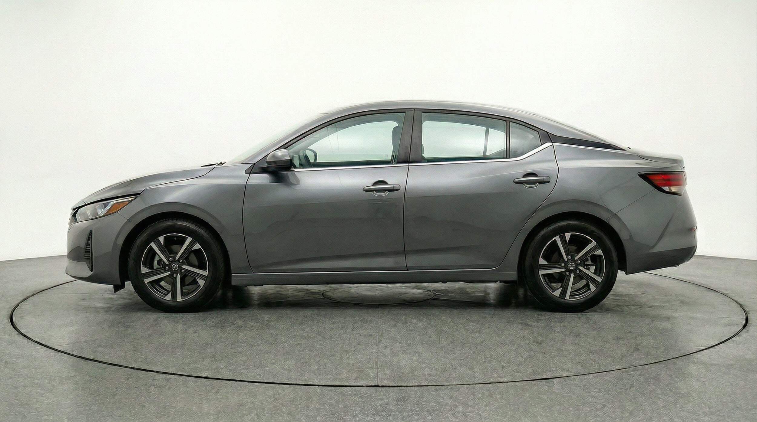 Thumbnail: 2025 Nissan Sentra - 5