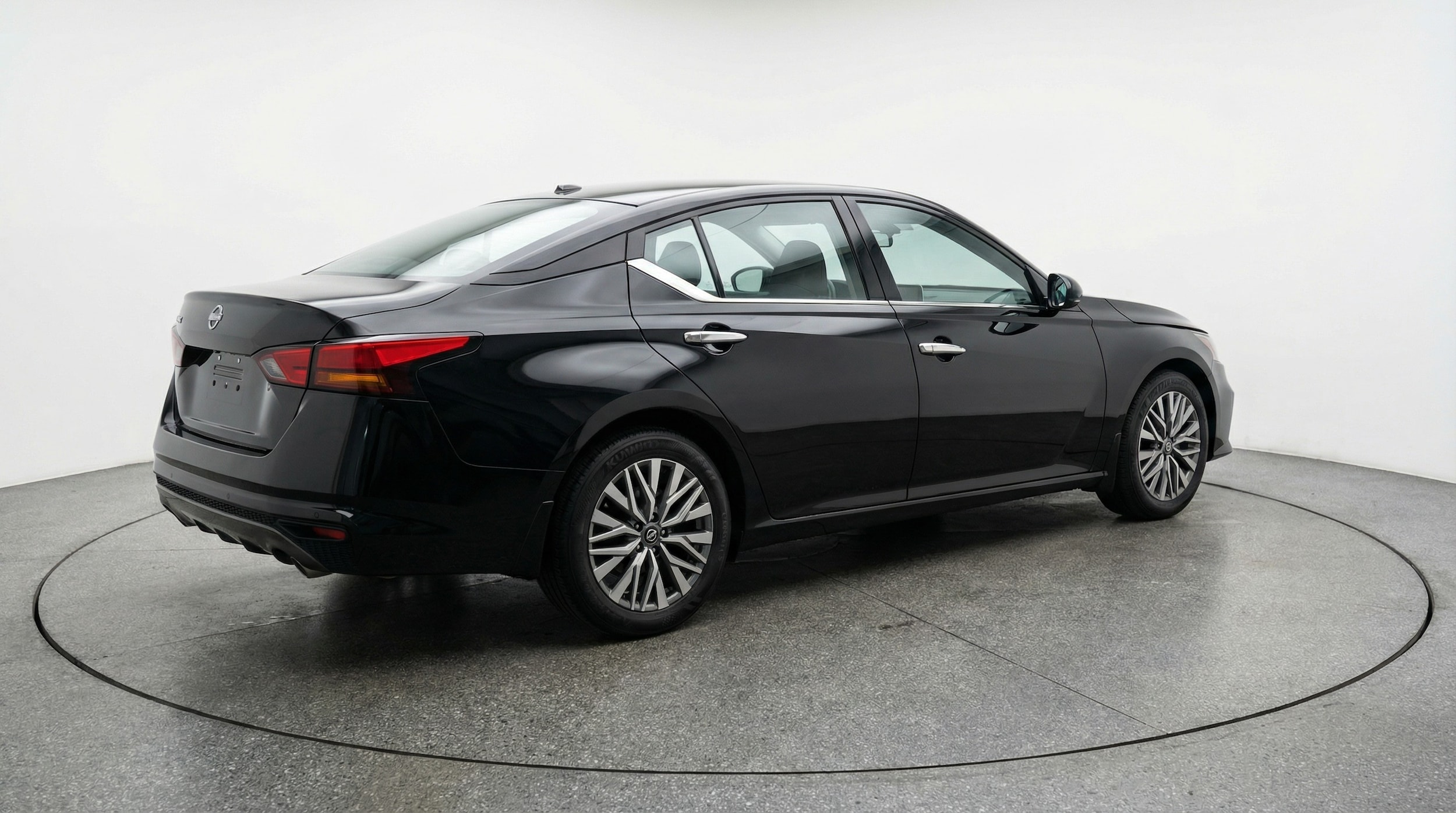 Thumbnail: 2025 Nissan Altima - 7