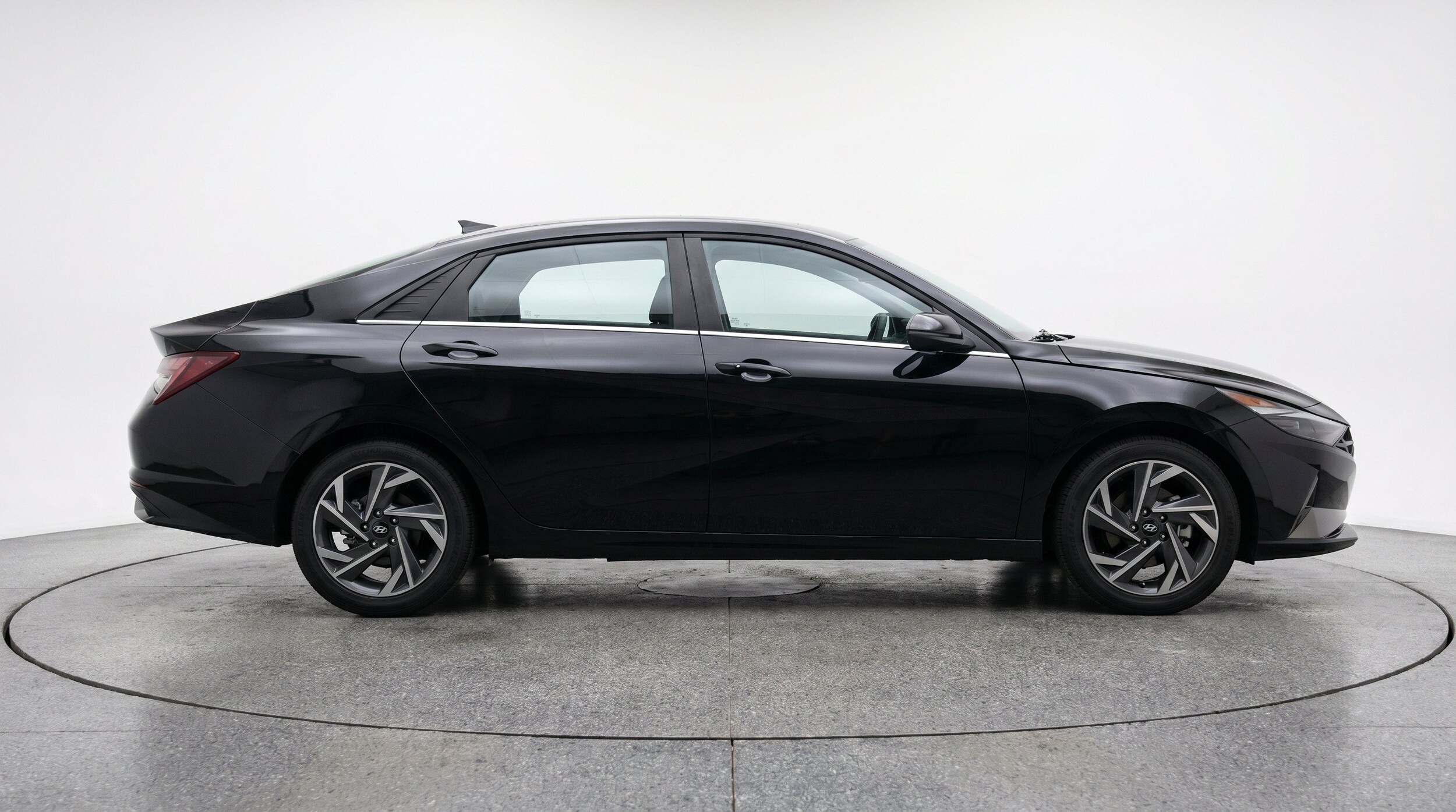 Thumbnail: 2025 Hyundai Elantra - 11