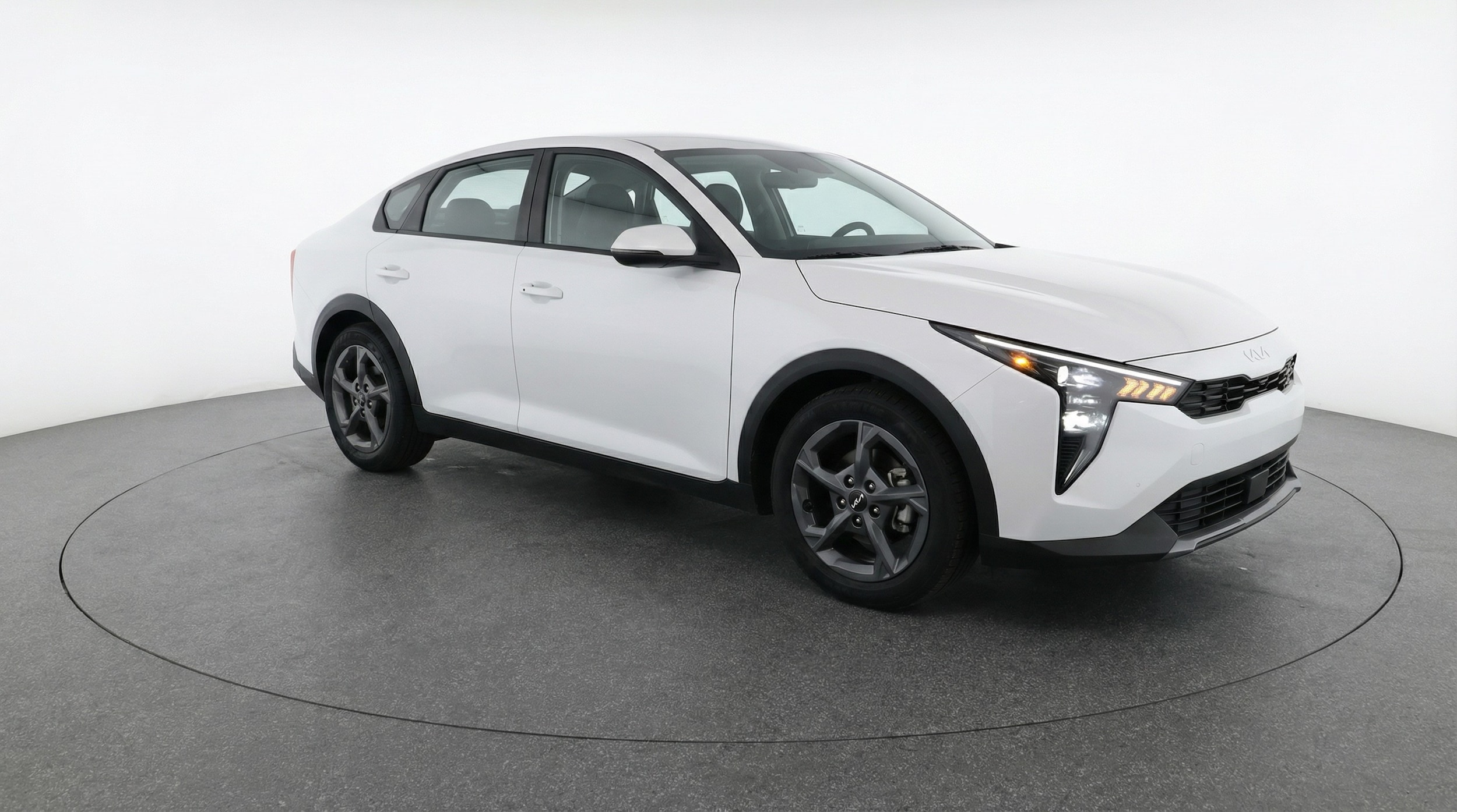 Thumbnail: 2025 Kia K4 - 1